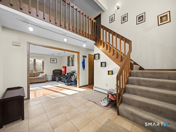 Photo 8 of 266 Knollwood Road, Manchester, CT