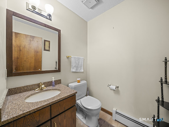 Photo 9 of 266 Knollwood Road, Manchester, CT