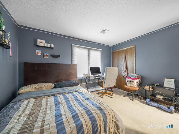 Photo 12 of 266 Knollwood Road, Manchester, CT