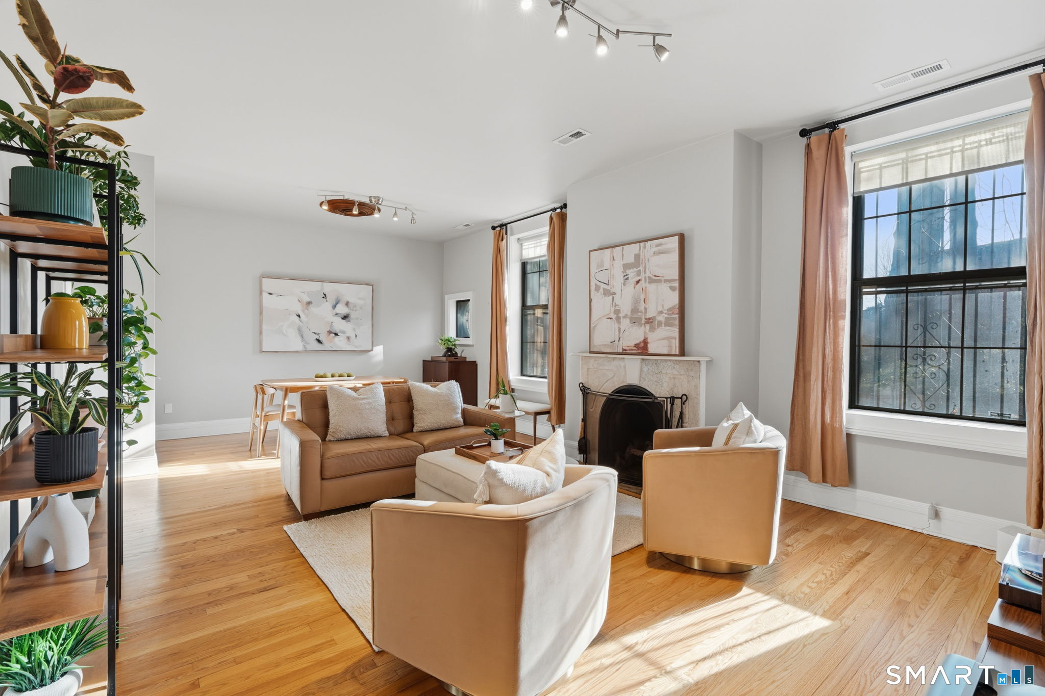 Homes for sale in Hartford, CT | 34 Charter Oak Pl #1, Hartford, CT 06183 | MLS# 24149189