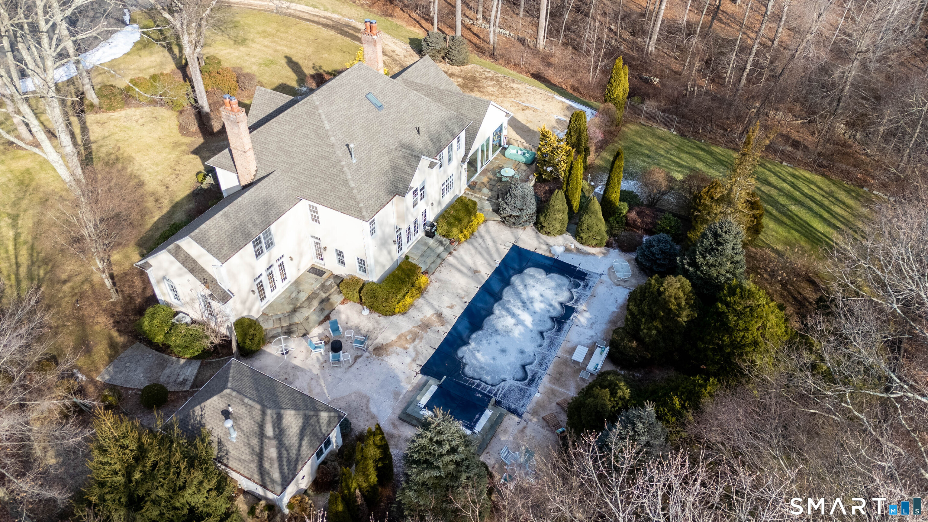 Homes for sale in Easton, CT | 12 Fox Run Dr, Easton, CT 06612 | MLS# 24149174