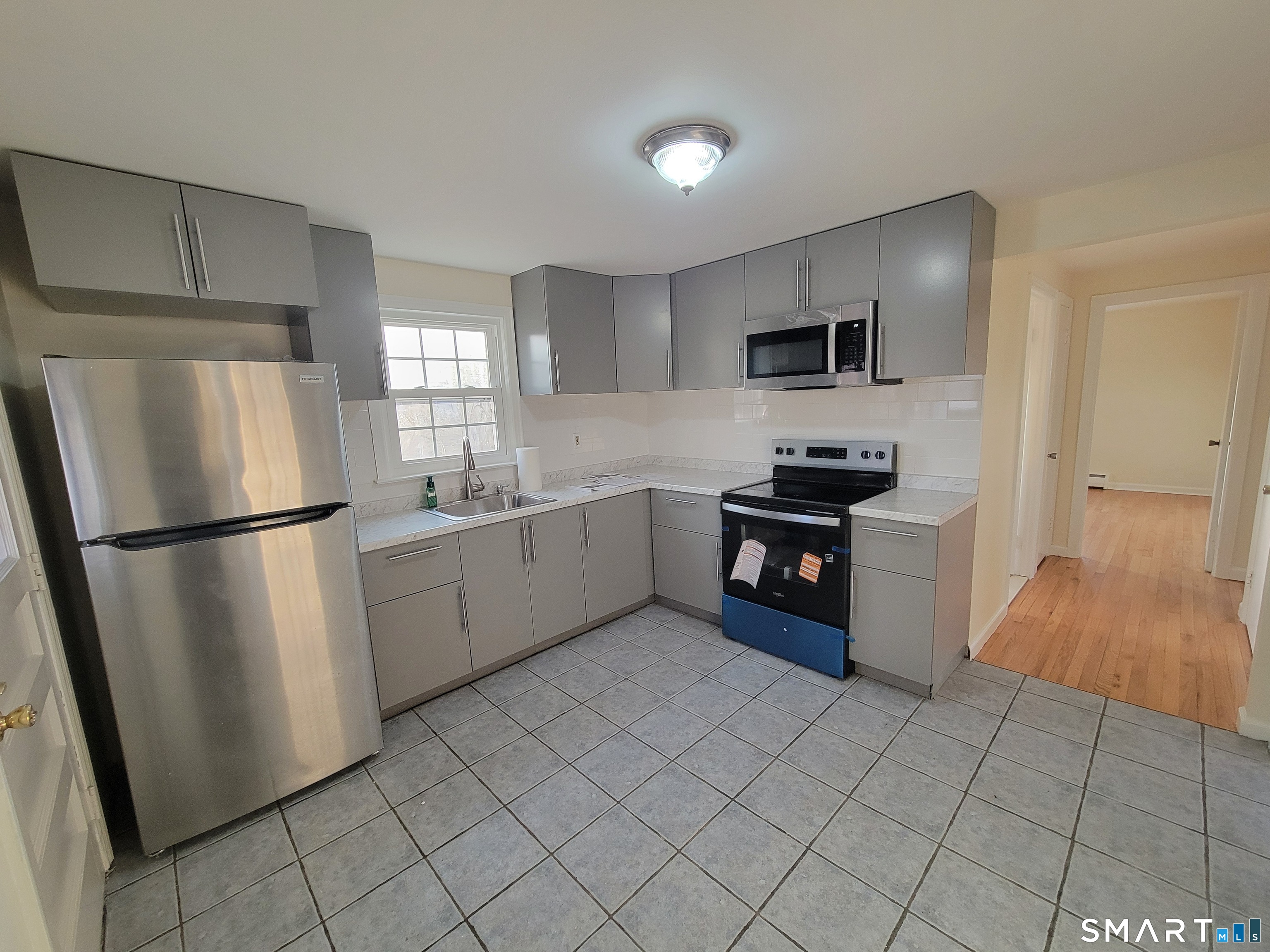 Homes for sale in East Haven, CT | 133 Charter Oak Ave, East Haven, CT 06512 | MLS# 24119823