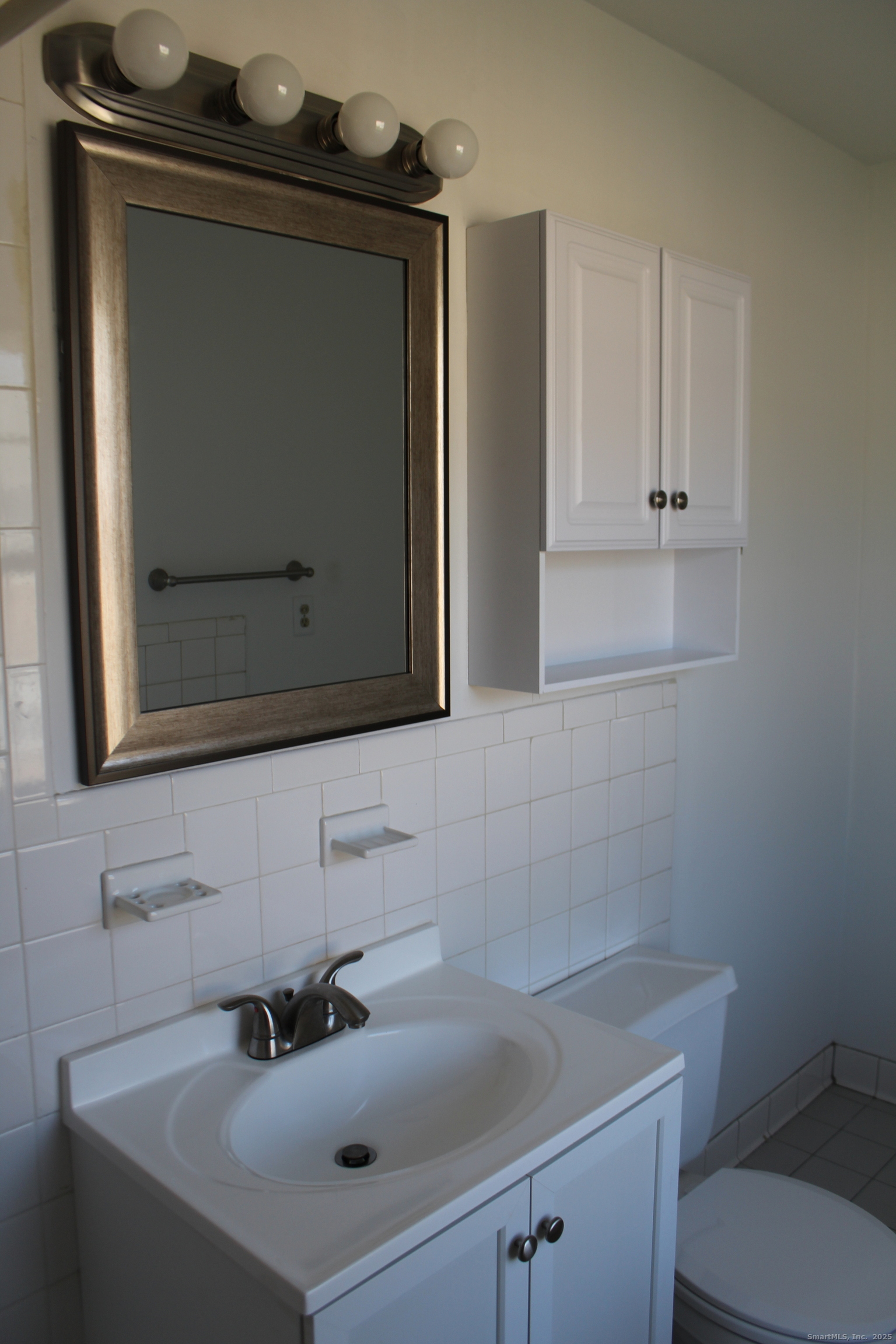 Photo 13 of 39 Woodway Road, Stamford, CT