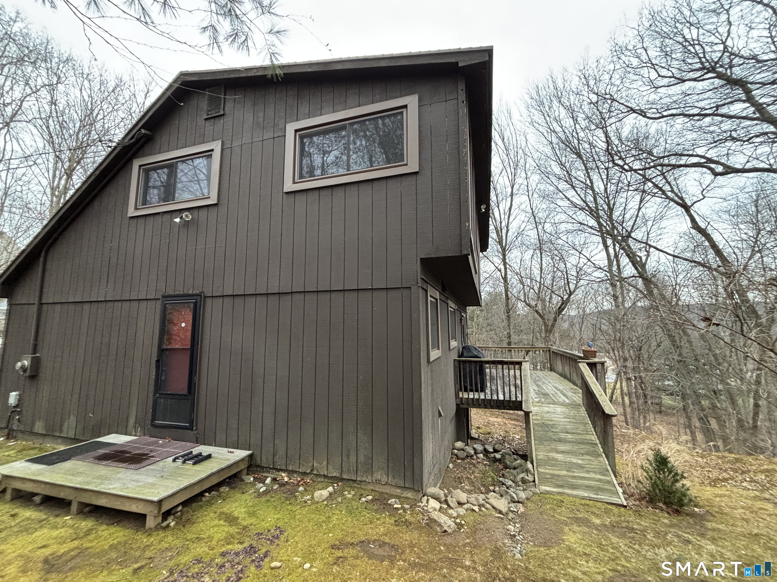 Photo 6 of 26 Village Circle, Naugatuck, CT