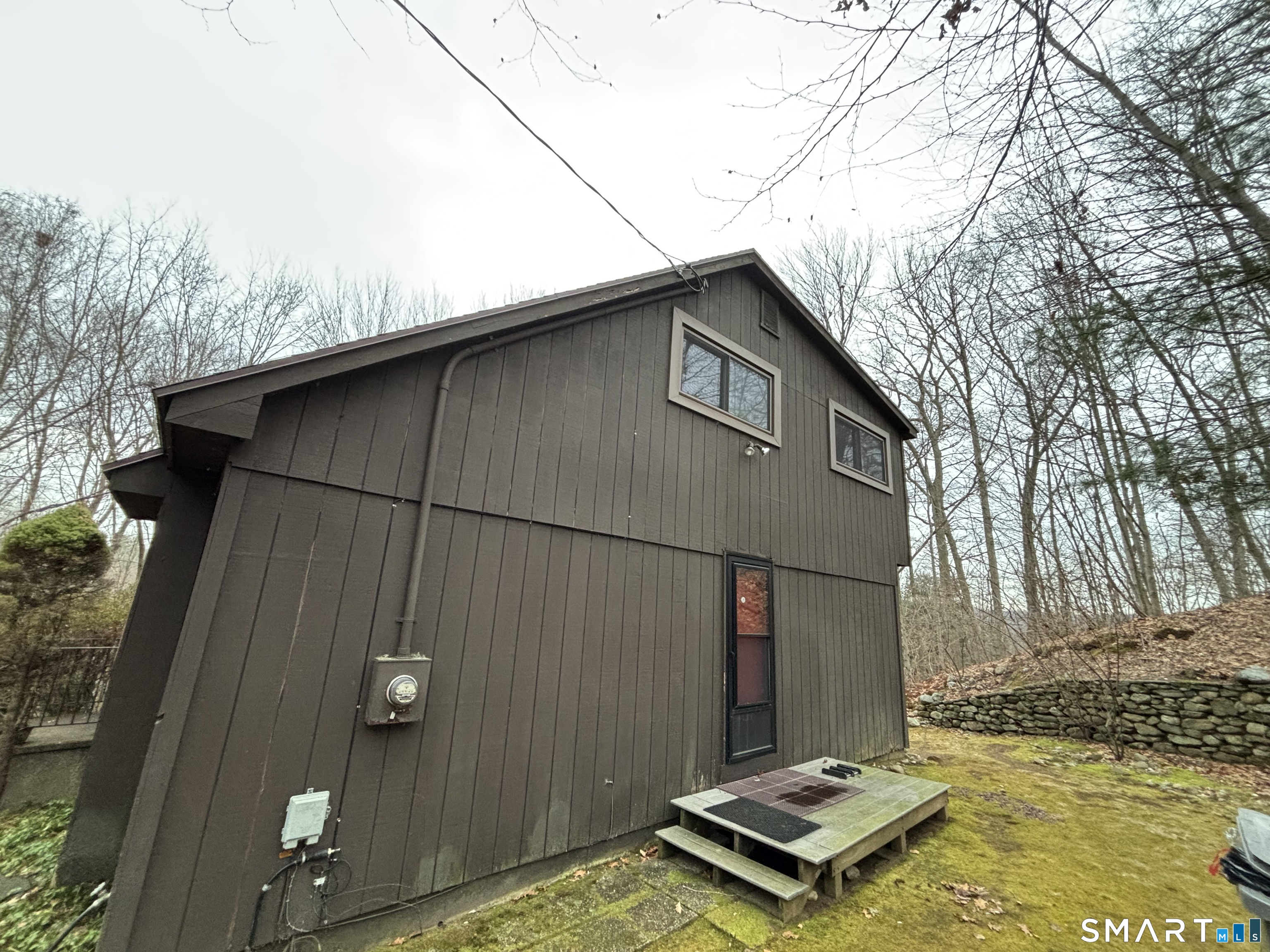 Photo 9 of 26 Village Circle, Naugatuck, CT