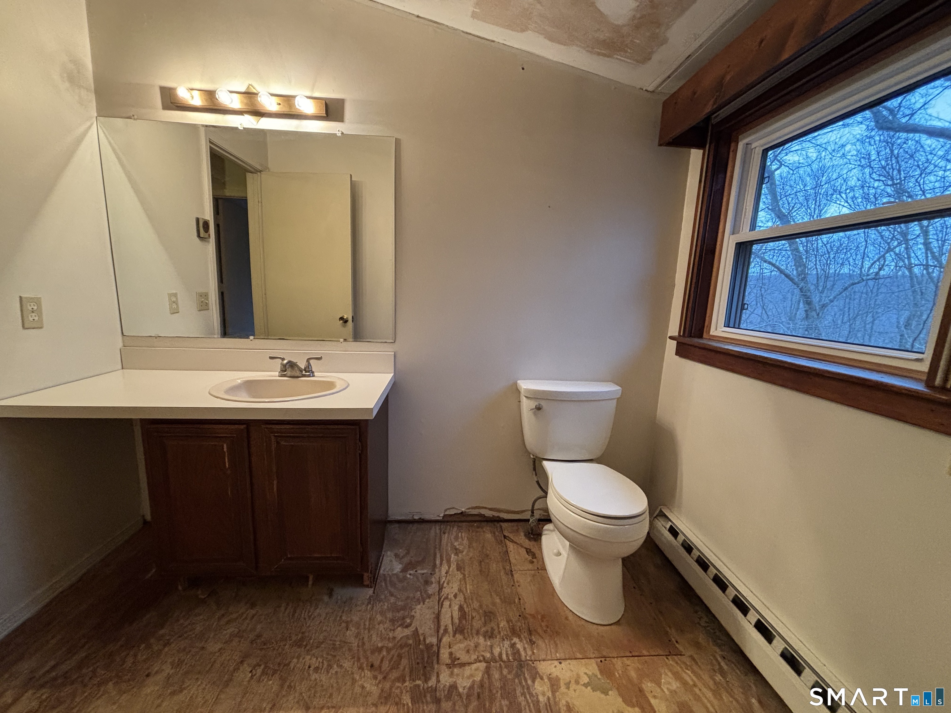 Photo 30 of 26 Village Circle, Naugatuck, CT