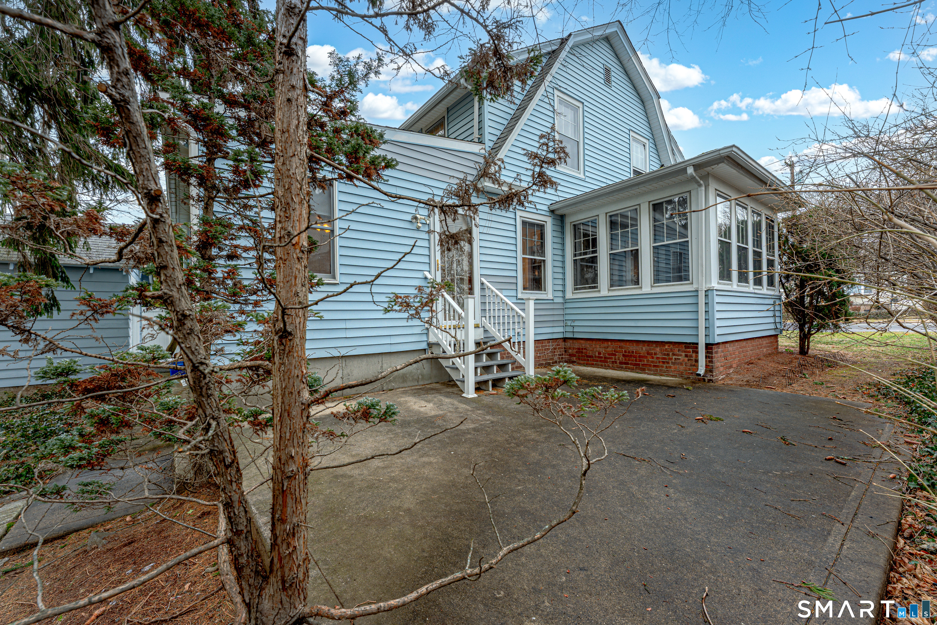 Homes for sale in East Haven, CT | 46 Forbes Pl, East Haven, CT 06512 | MLS# 24148985