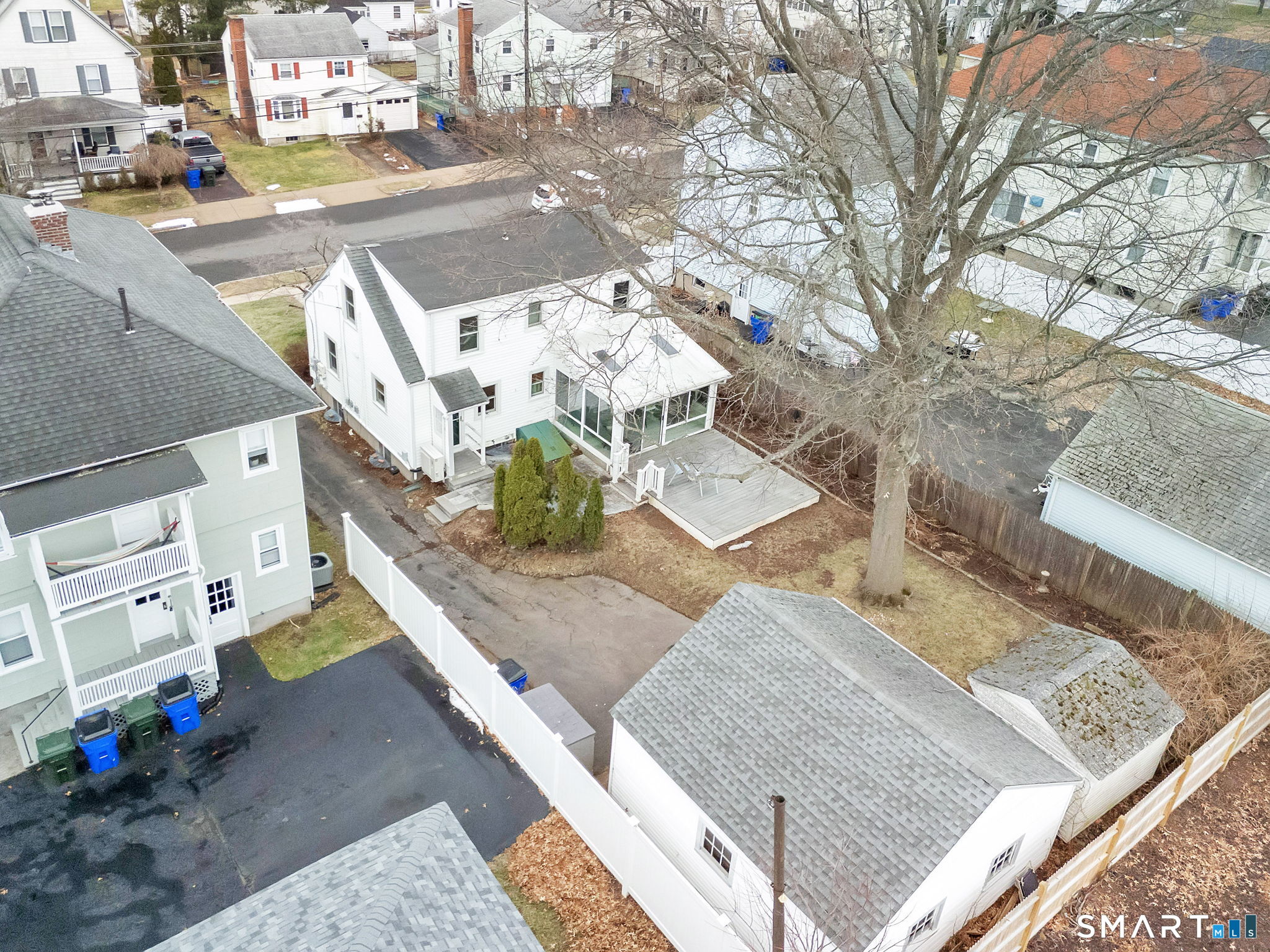 Photo 38 of 122 Richard Street, West Hartford, CT