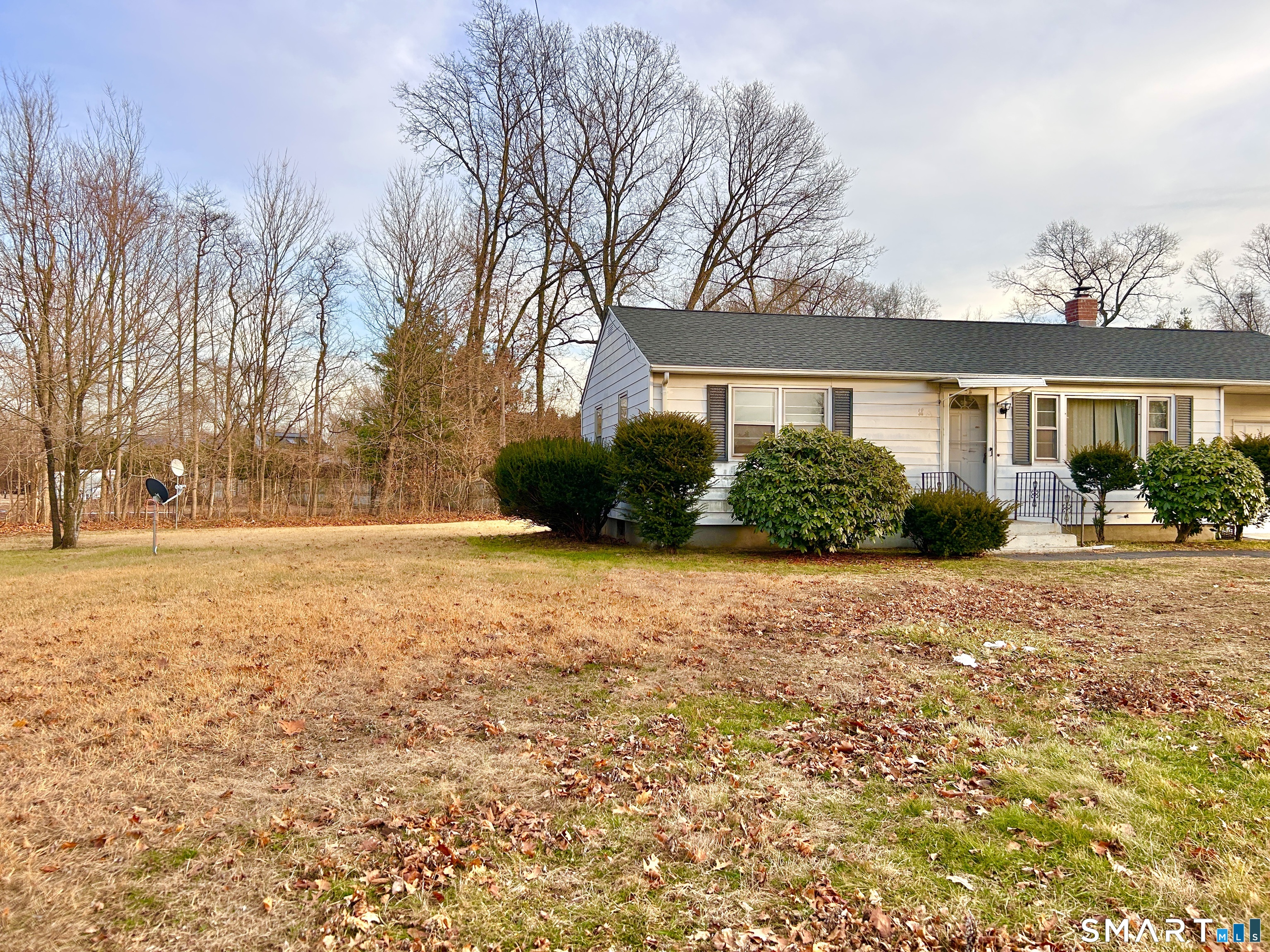 Homes for sale in North Haven, CT | 471 Quinnipiac Ave, North Haven, CT 06473 | MLS# 24140903