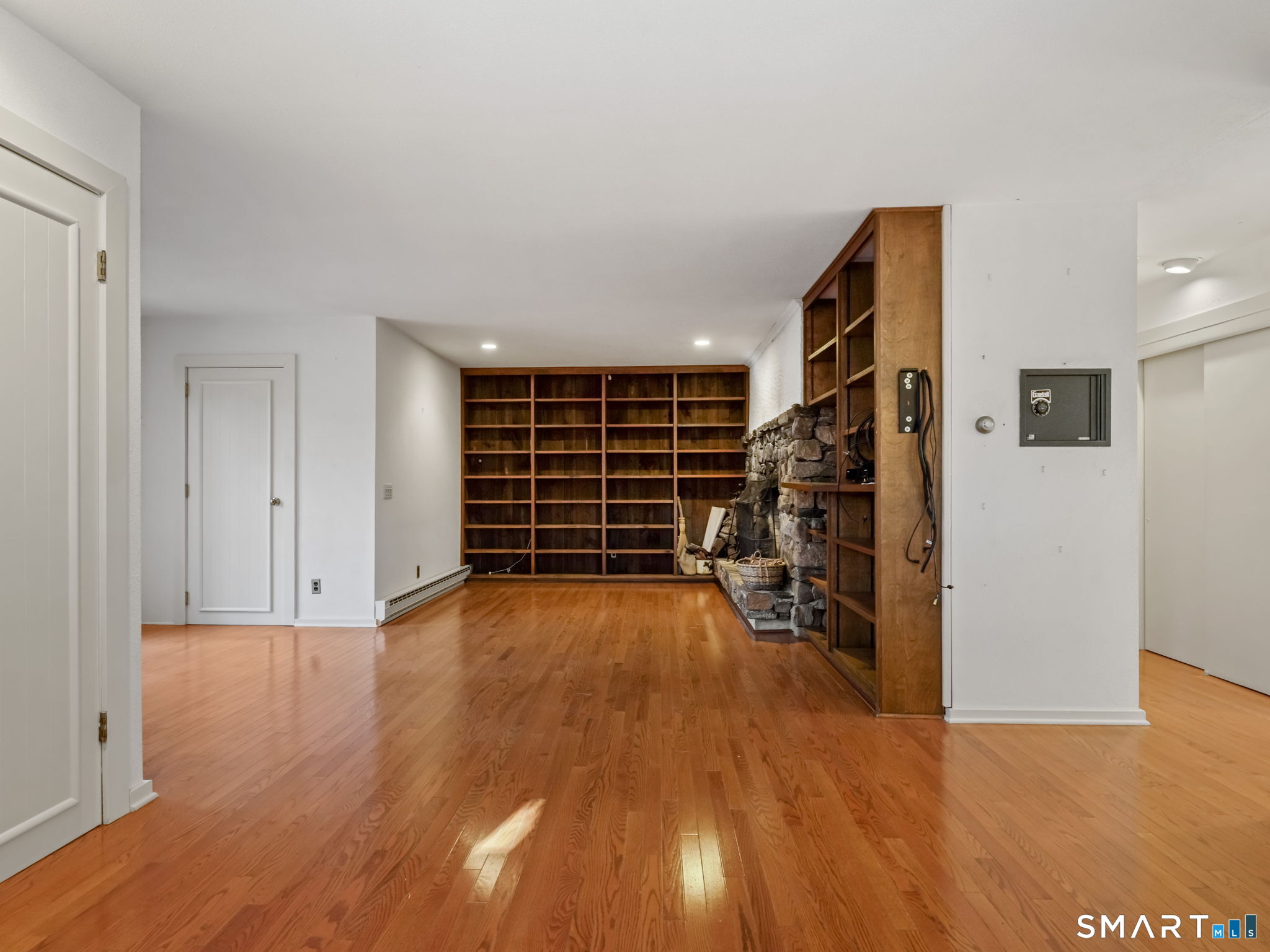 Photo 21 of 484 Cognewaugh Road, Greenwich, CT