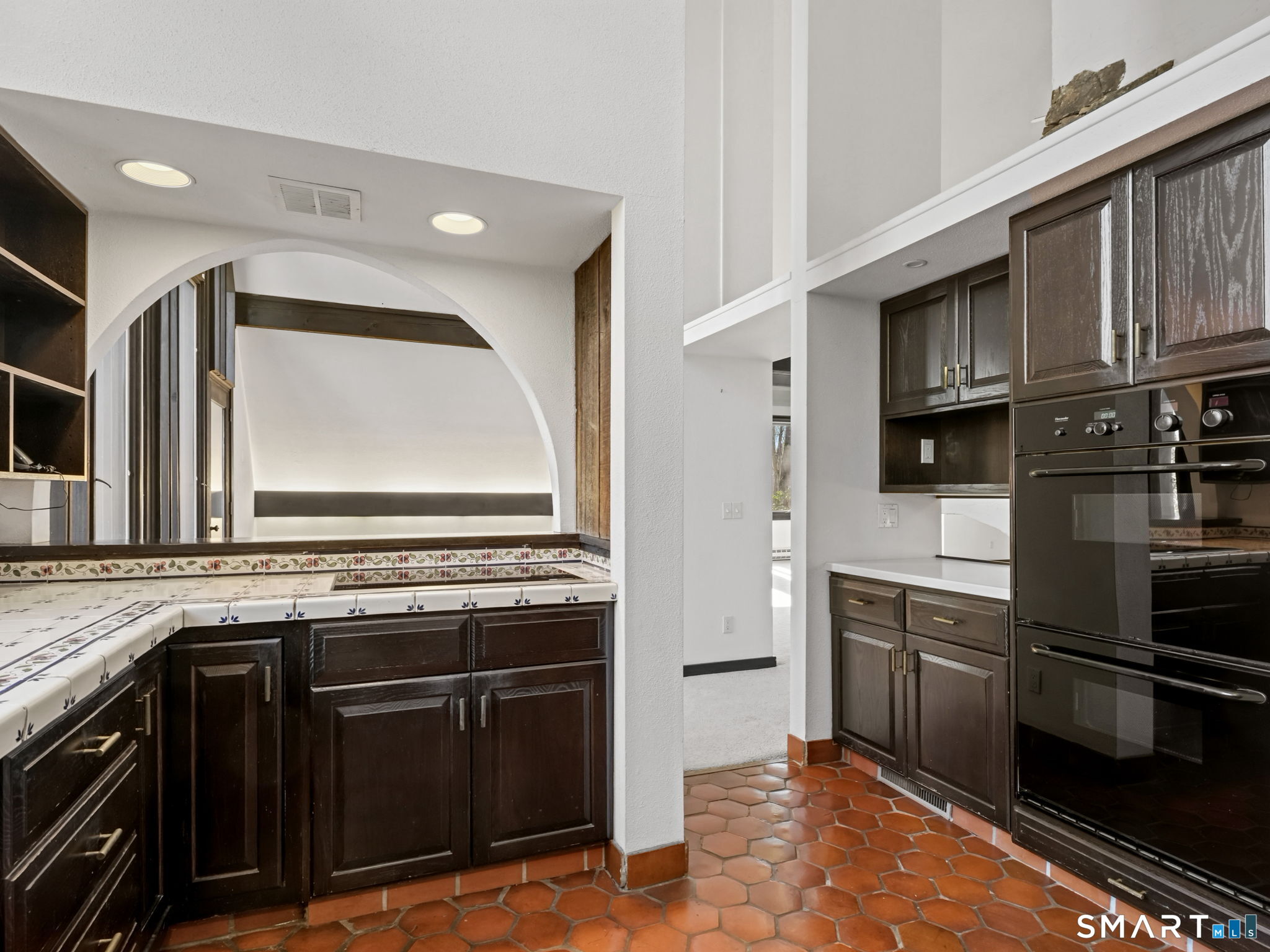 Photo 8 of 484 Cognewaugh Road, Greenwich, CT