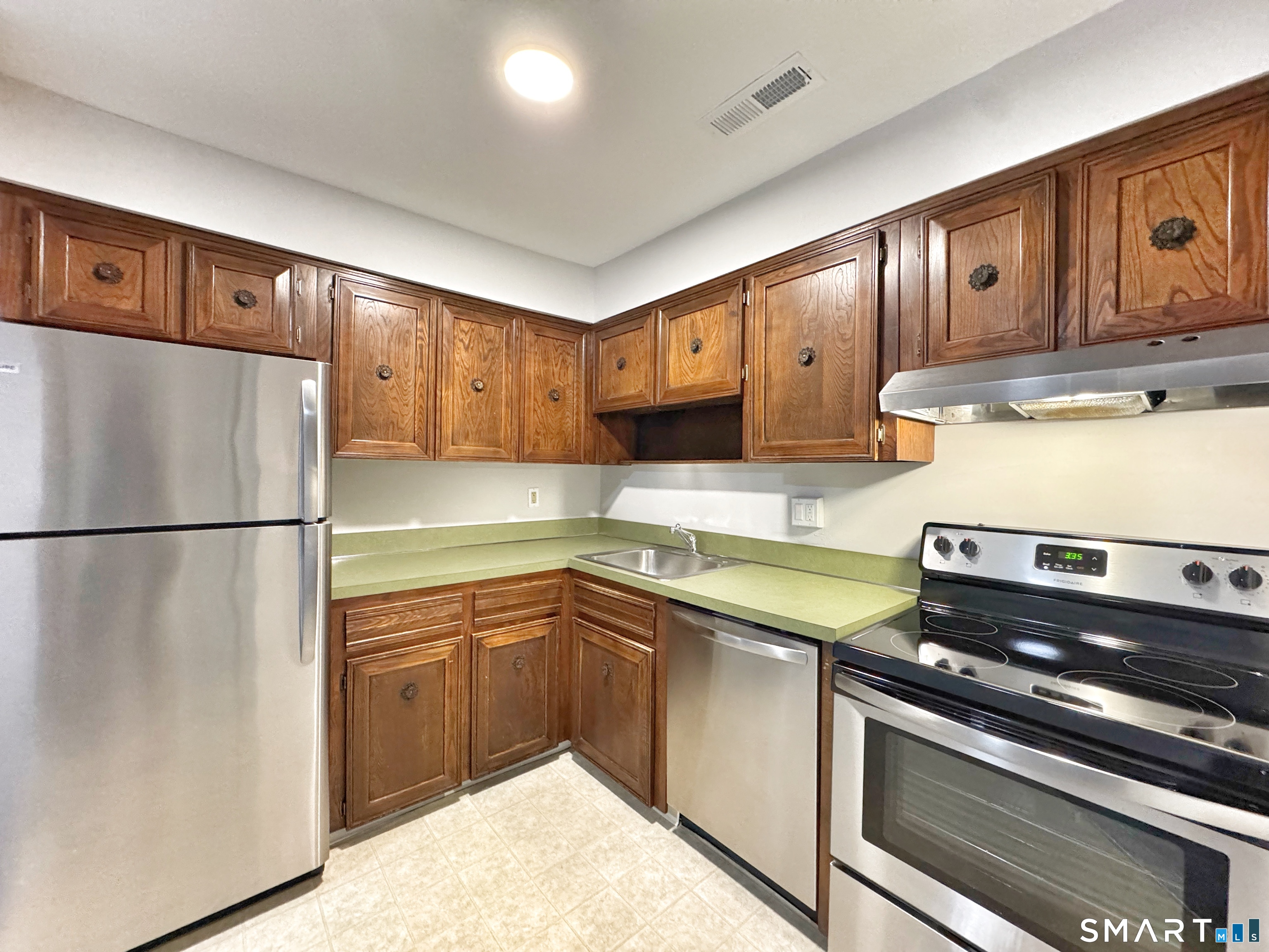 Homes for sale in Norwalk, CT | 26 Prospect Ave #F4, Norwalk, CT 06850 | MLS# 24149328