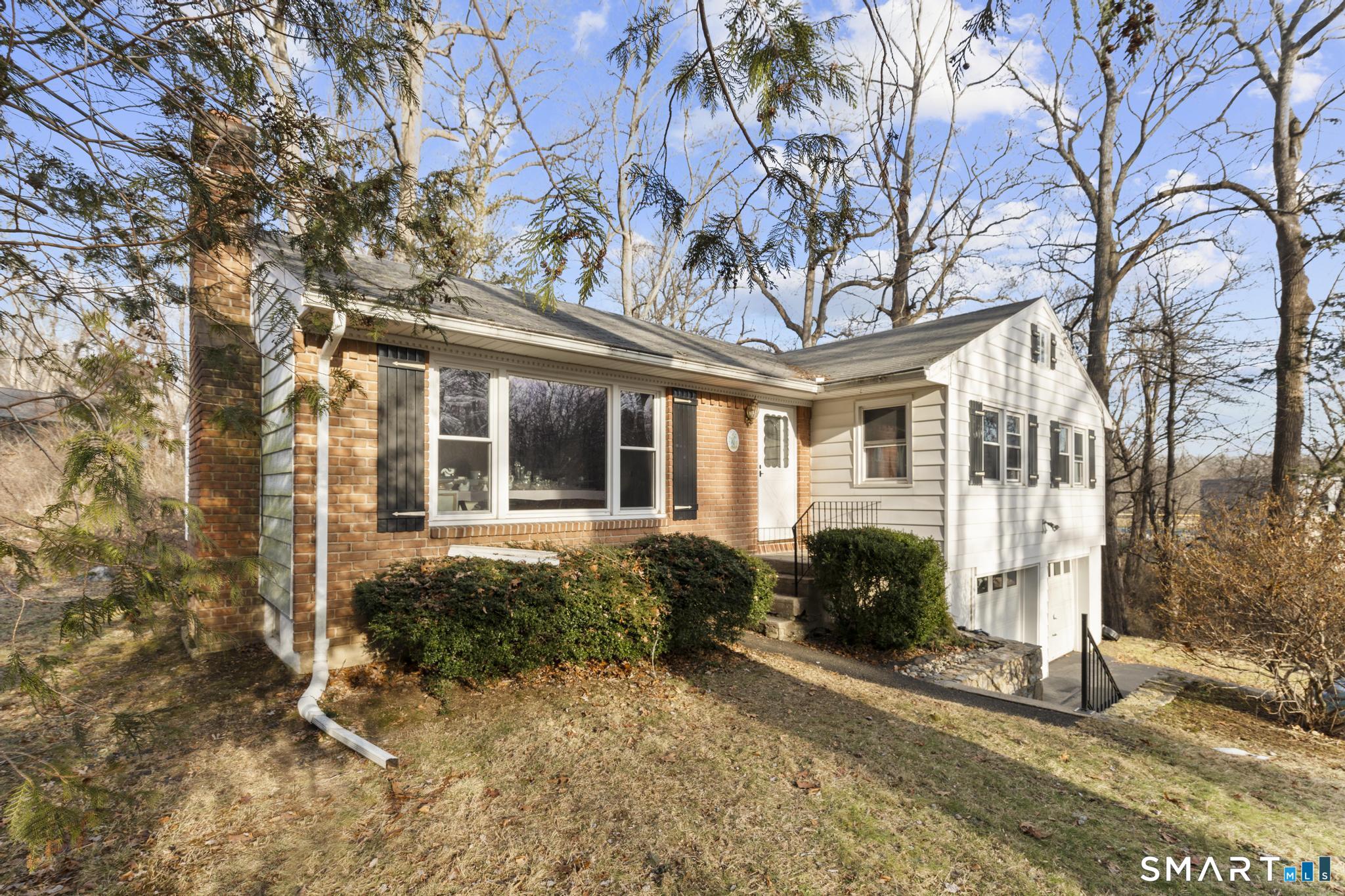 Photo 7 of 276 Grumman Avenue, Norwalk, CT