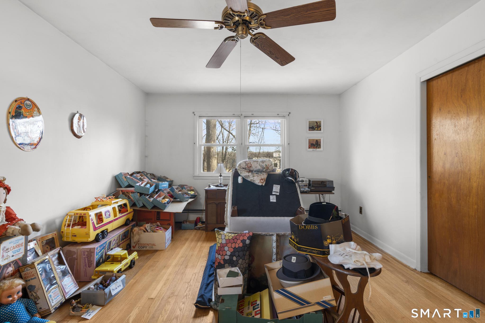 Photo 22 of 276 Grumman Avenue, Norwalk, CT