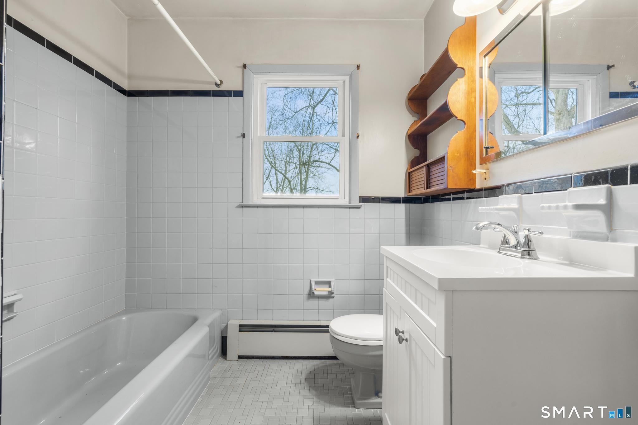 Photo 27 of 276 Grumman Avenue, Norwalk, CT