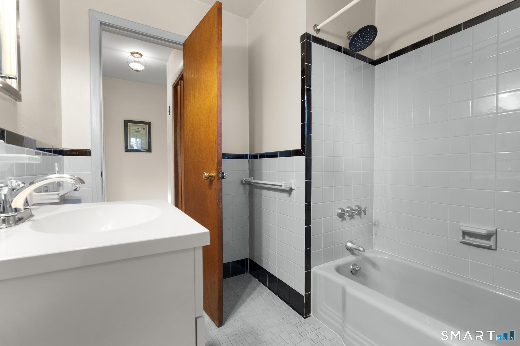 Photo 29 of 276 Grumman Avenue, Norwalk, CT