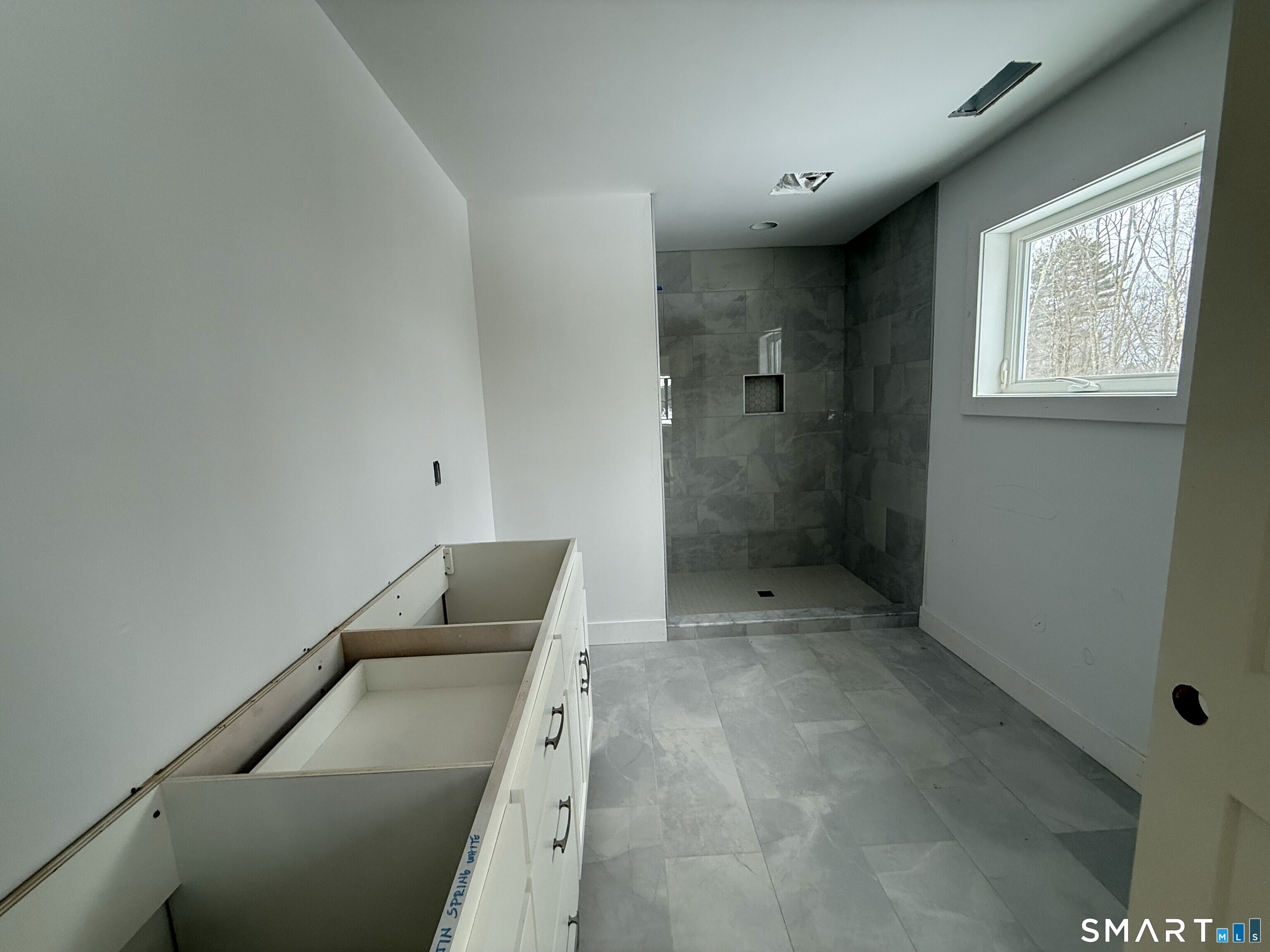 Photo 17 of 7 Laurelwood Lane, Vernon, CT