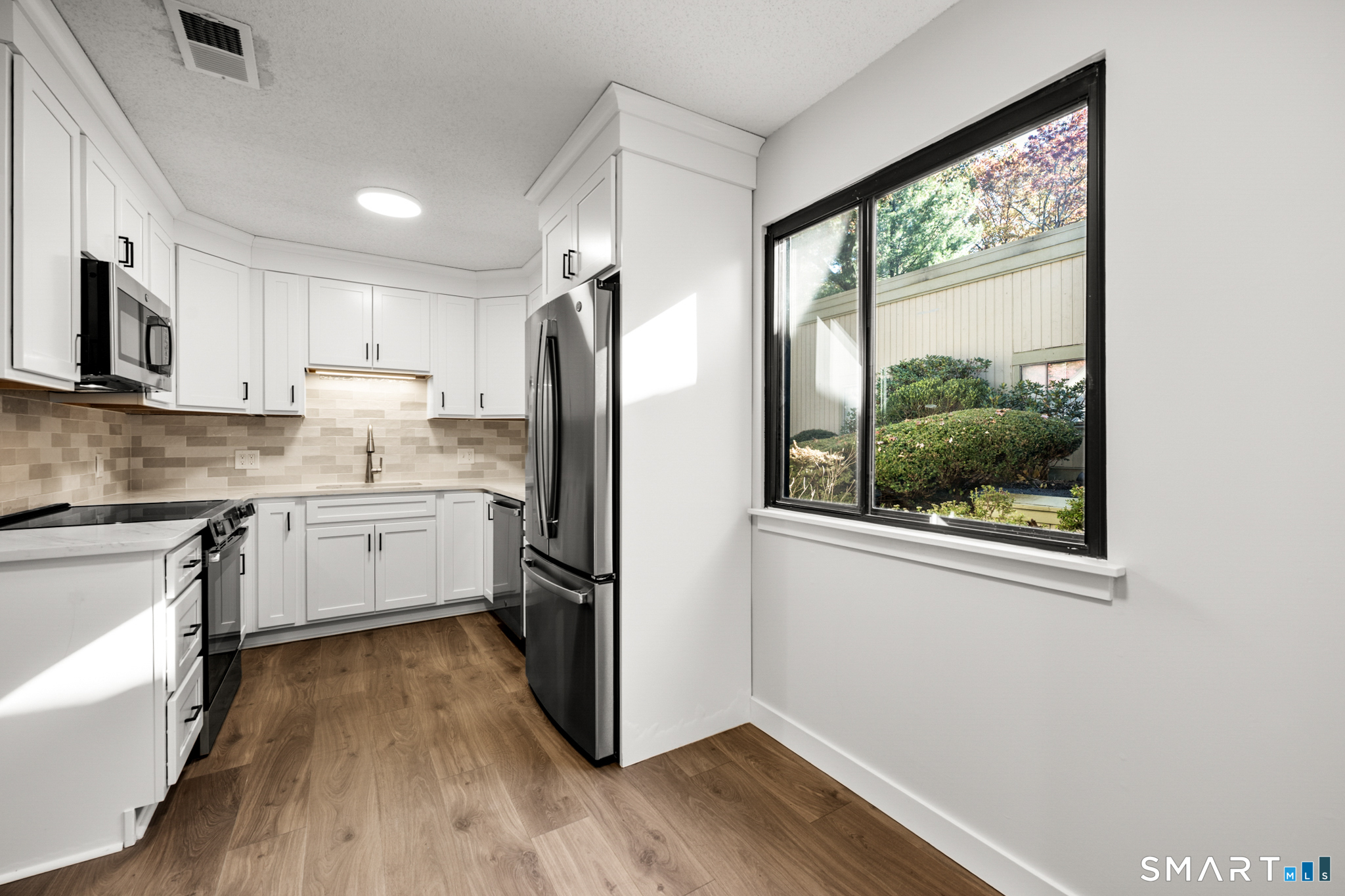 Homes for sale in Southbury, CT | 761 Heritage Vlg #D, Southbury, CT 06488 | MLS# 24149158