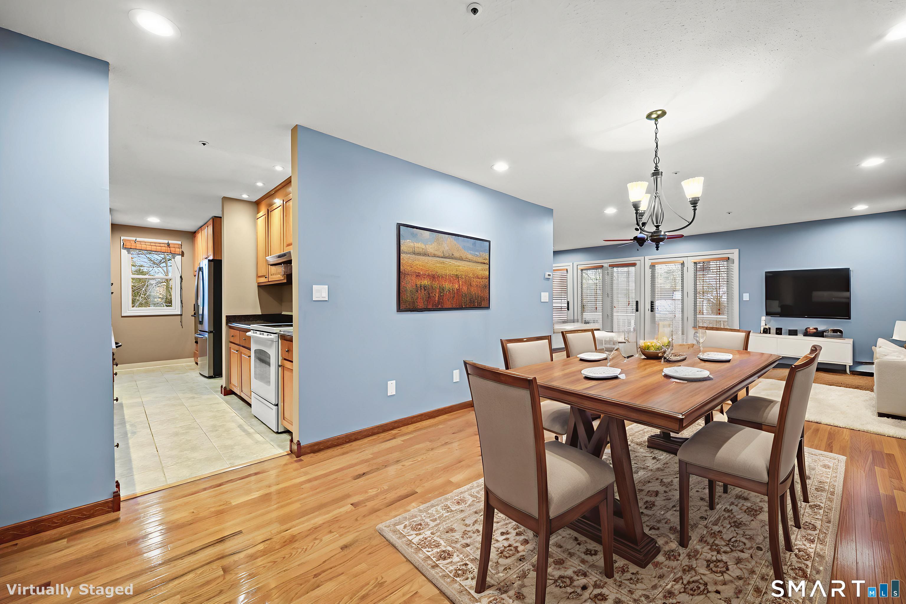 Homes for sale in Simsbury, CT | 31 Oxford Ct, Simsbury, CT 06070 | MLS# 24149355