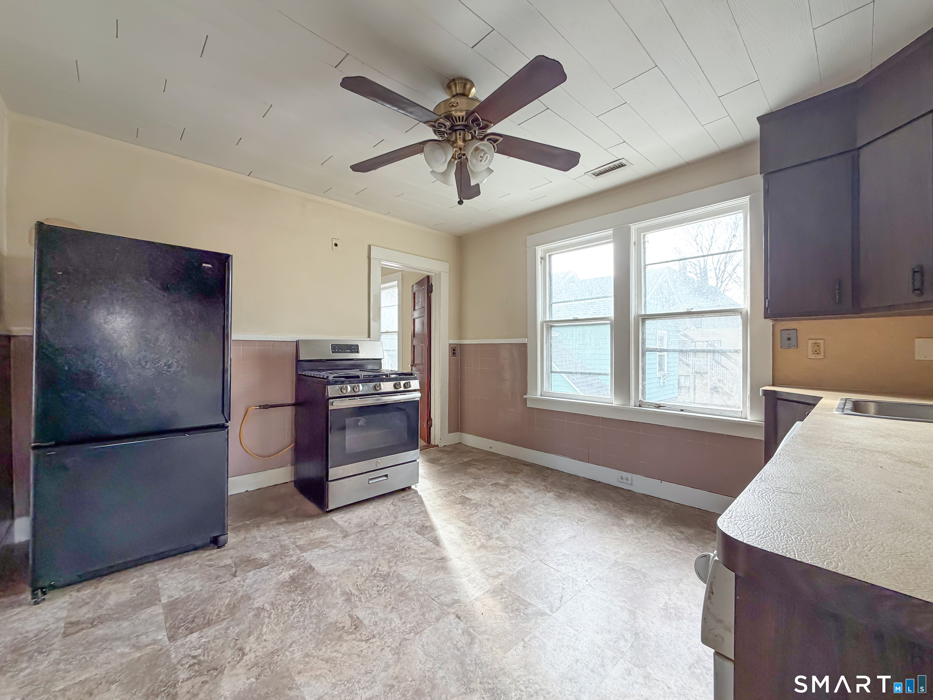 Photo 21 of 72 Roosevelt Avenue, Norwich, CT