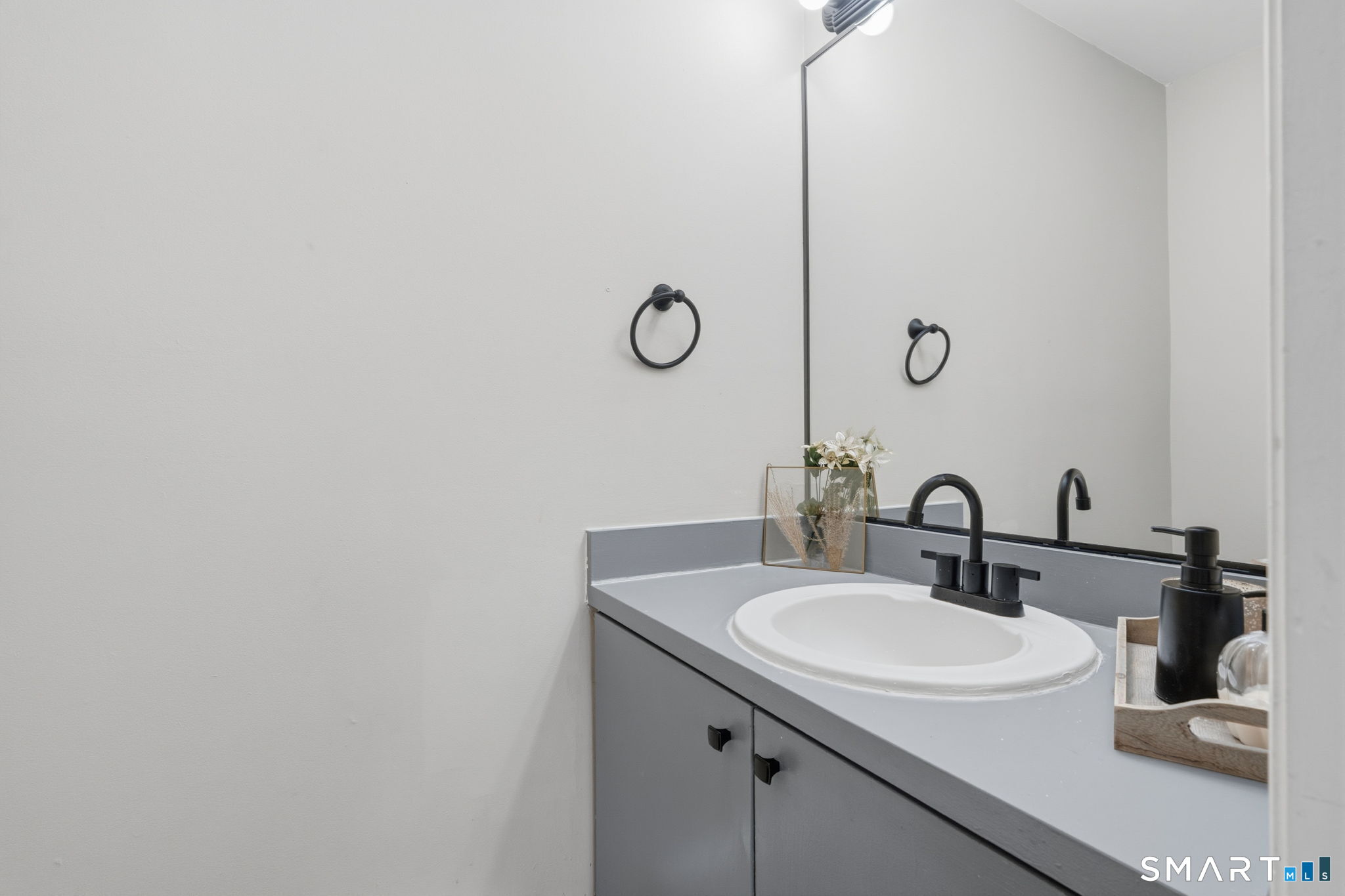 Photo 10 of 117 Hamden Avenue, Waterbury, CT