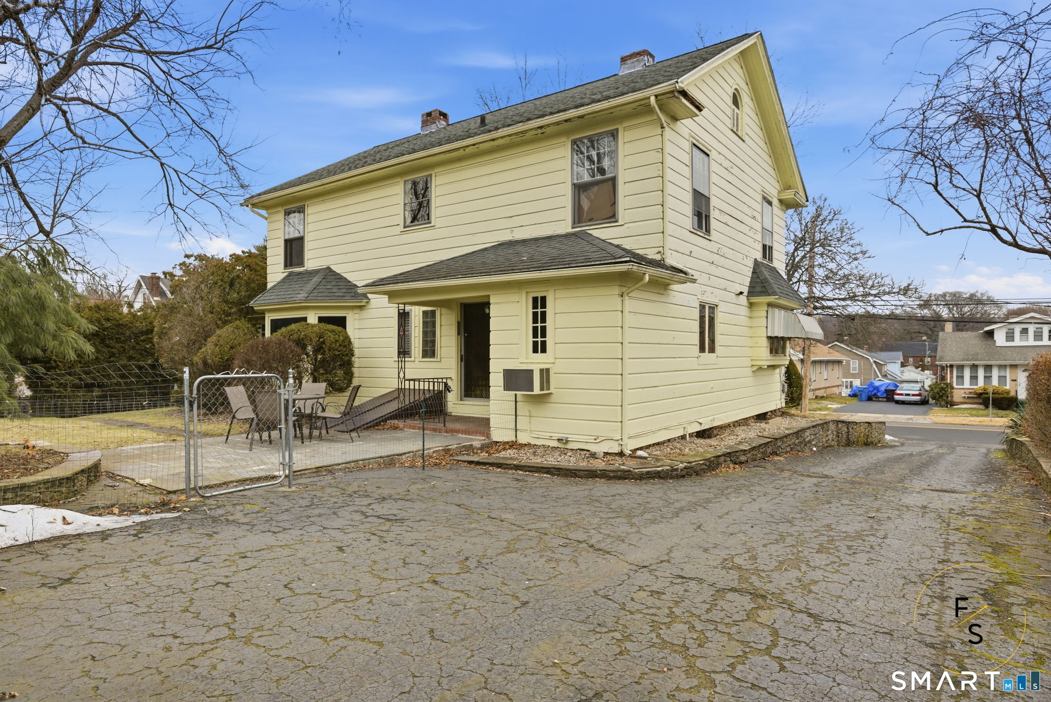 Homes for sale in New Britain, CT | 200 Francis St, New Britain, CT 06053 | MLS# 24149367