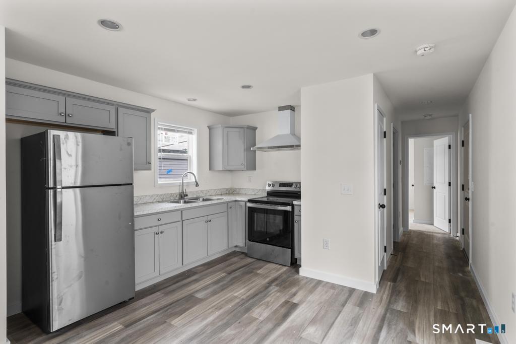 Homes for sale in Newtown, CT | 55 Sugar St #14, Newtown, CT 06470 | MLS# 24149411