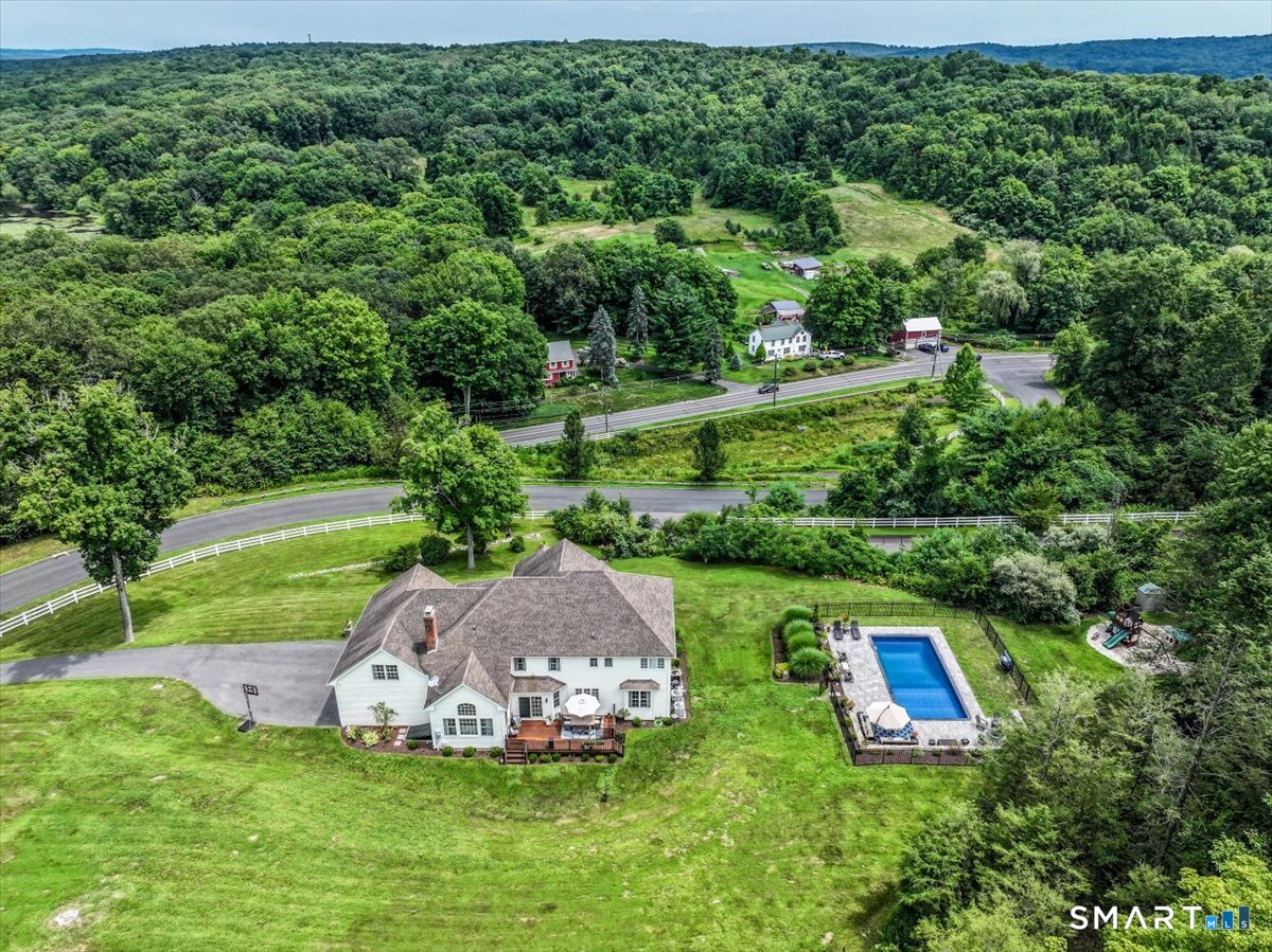 Homes for sale in Southbury, CT | 55 Country Woods Ln, Southbury, CT 06488 | MLS# 24149348