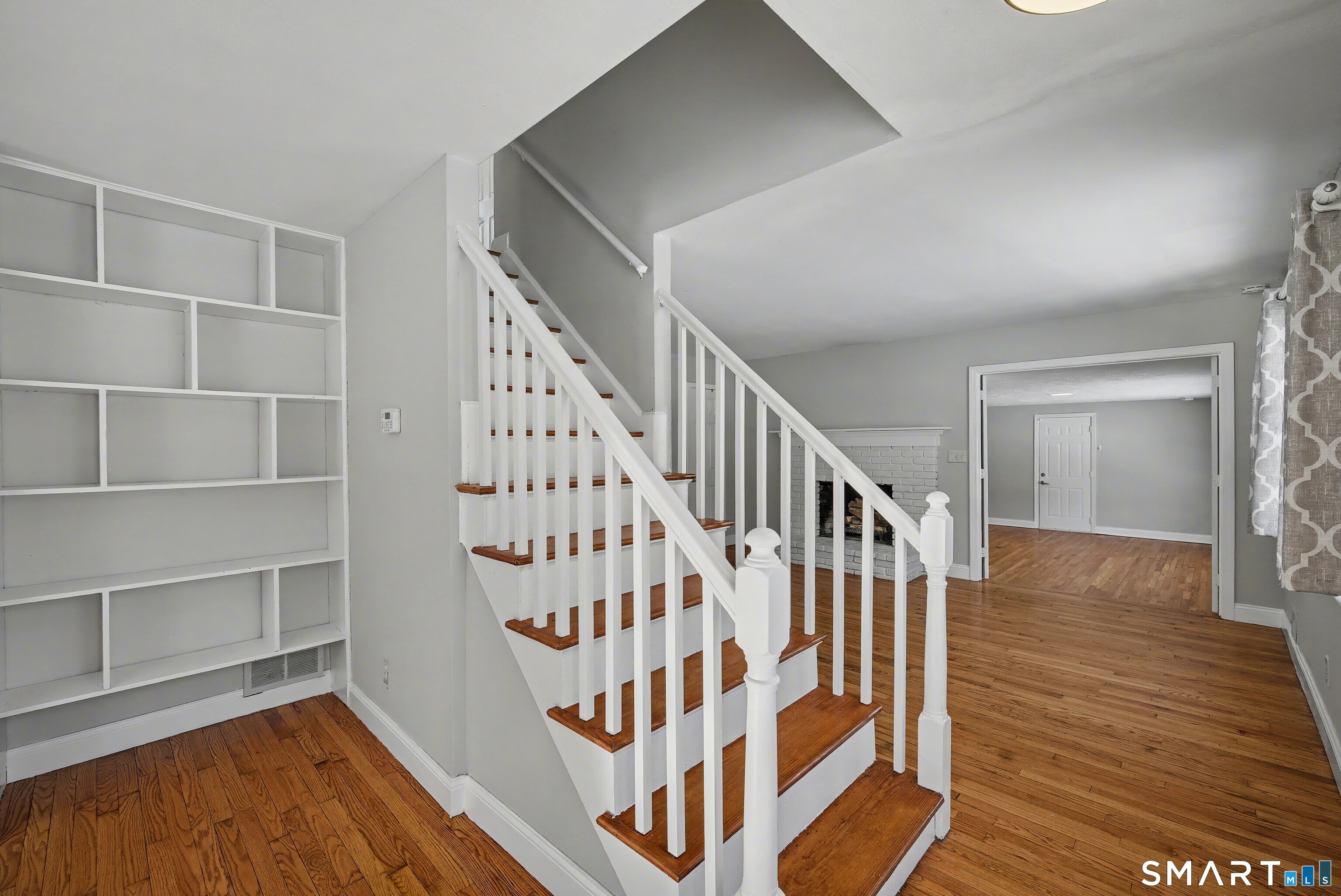 Homes for sale in Danbury, CT | 29 Harwood Dr, Danbury, CT 06810 | MLS# 24147588