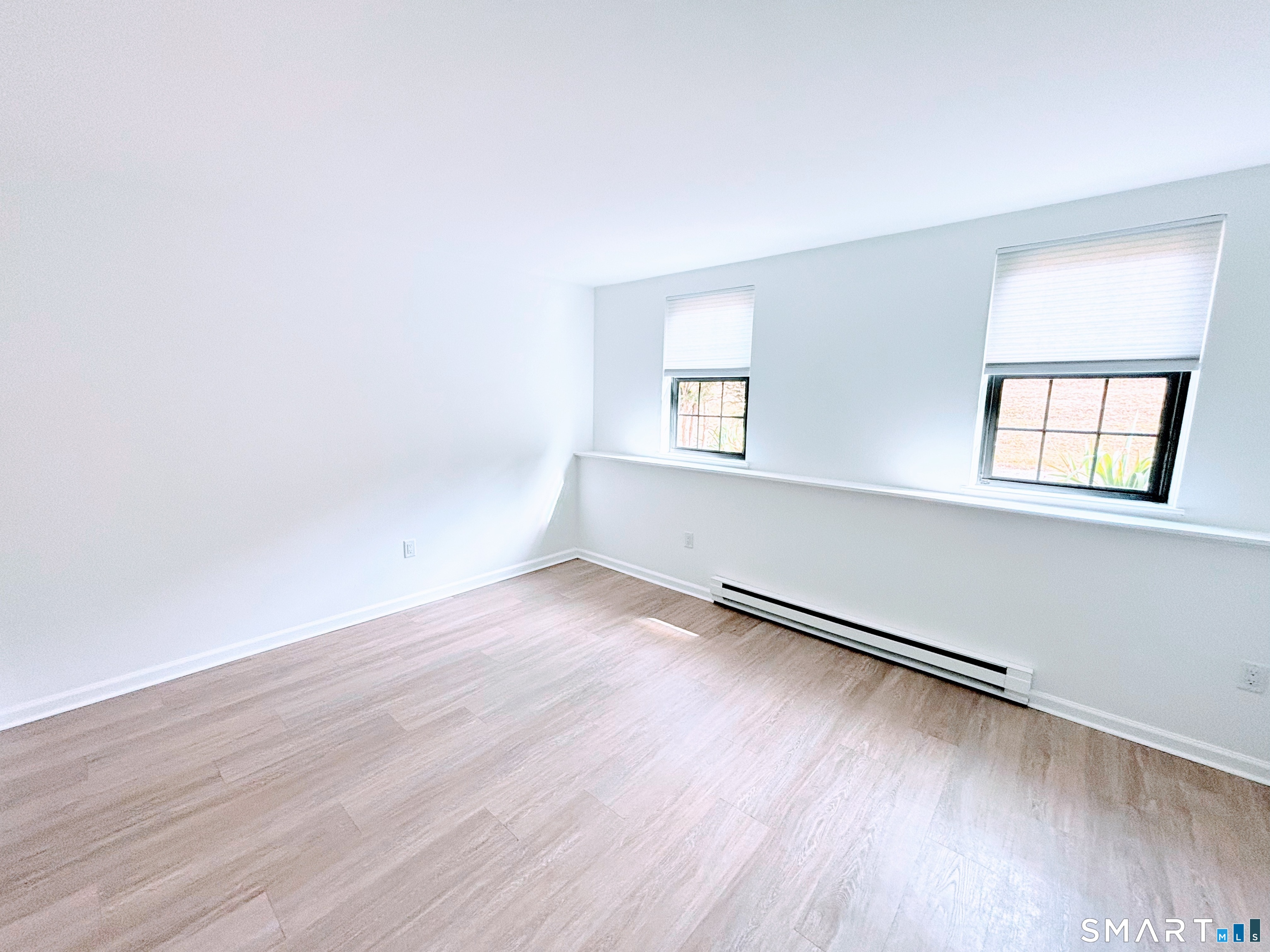 Homes for sale in New Milford, CT | 149 Aspetuck Vlg #149, New Milford, CT 06776 | MLS# 24149203