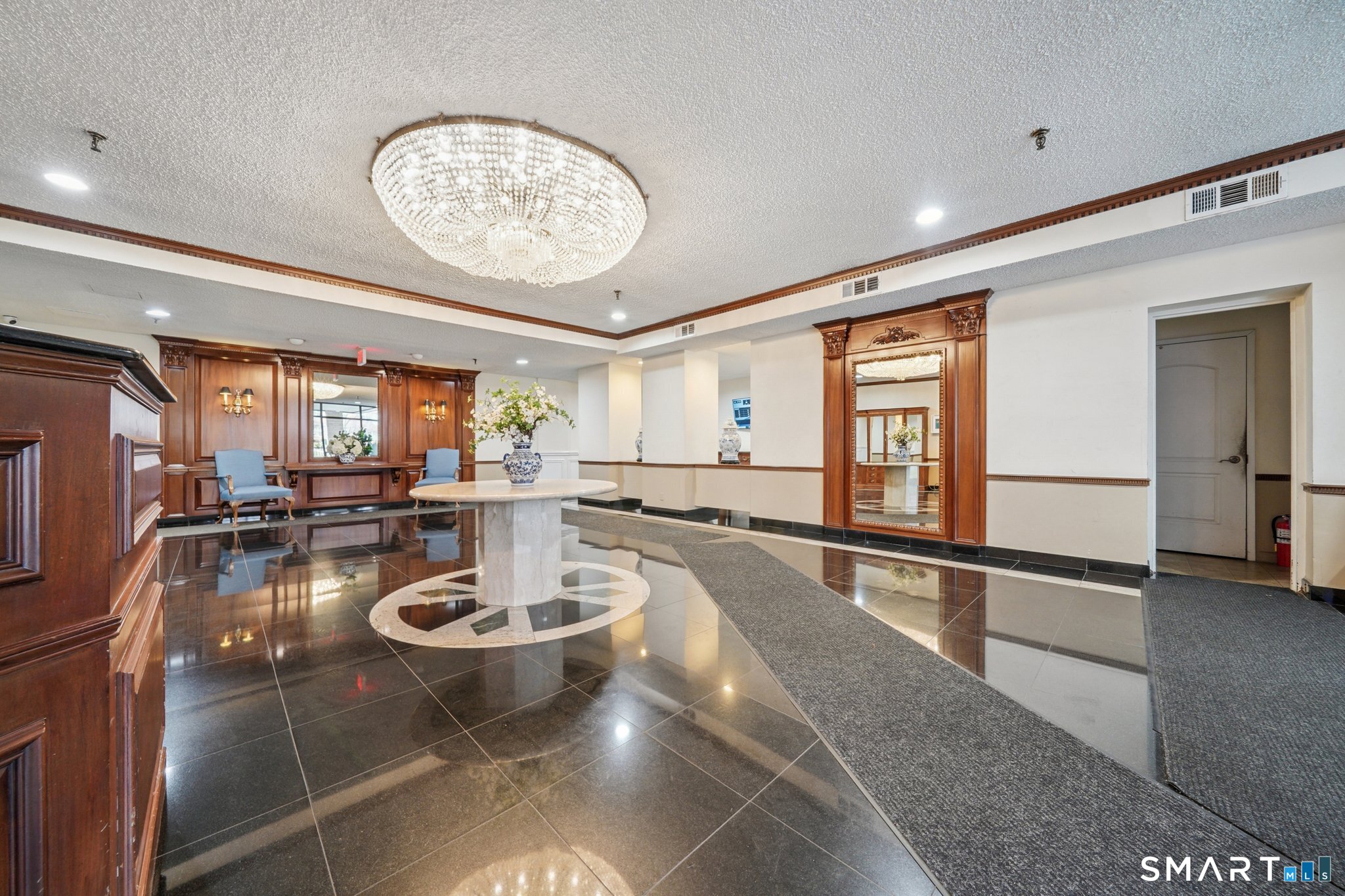 Homes for sale in Stamford, CT | 143 Hoyt St #APT 2H, Stamford, CT 06905 | MLS# 24147496