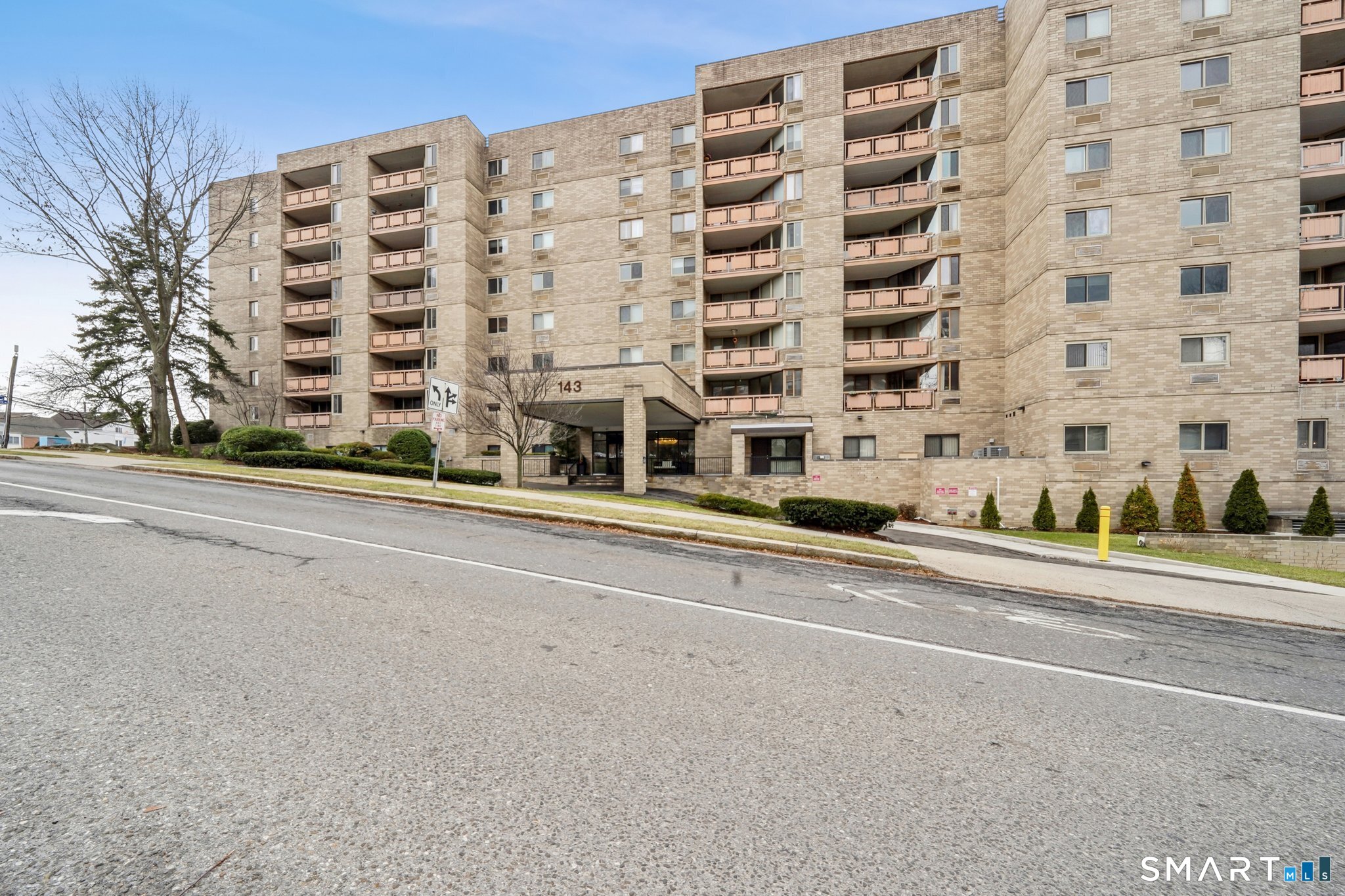 Homes for sale in Stamford, CT | 143 Hoyt St #APT 2H, Stamford, CT 06905 | MLS# 24147496