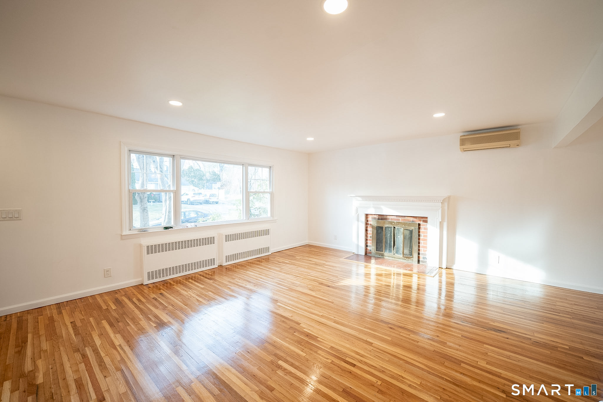 Homes for sale in Danbury, CT | 20 Oak Ridge Gate, Danbury, CT 06810 | MLS# 24149456