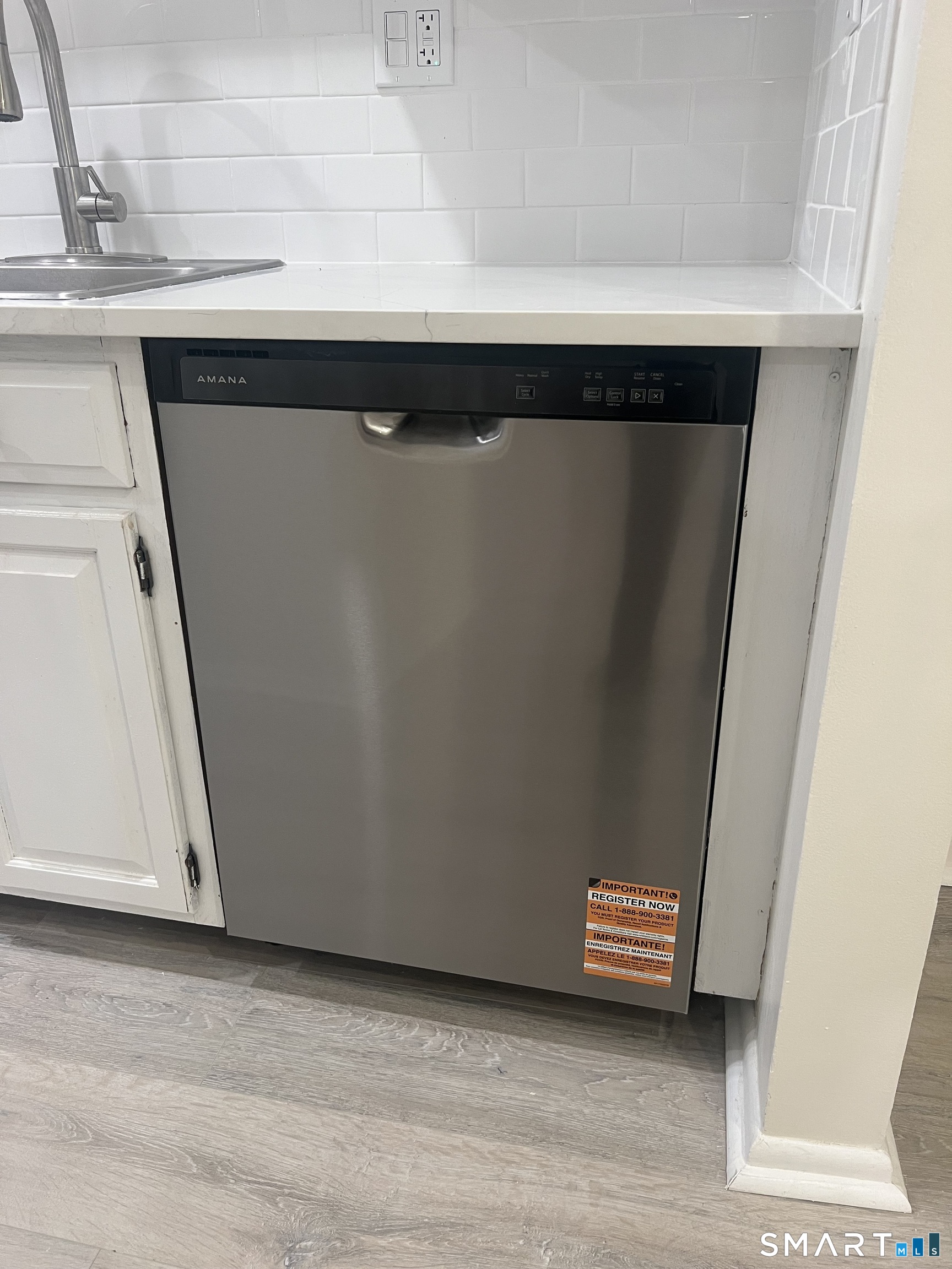 Photo 9 of 3370 Madison Avenue, Bridgeport, CT