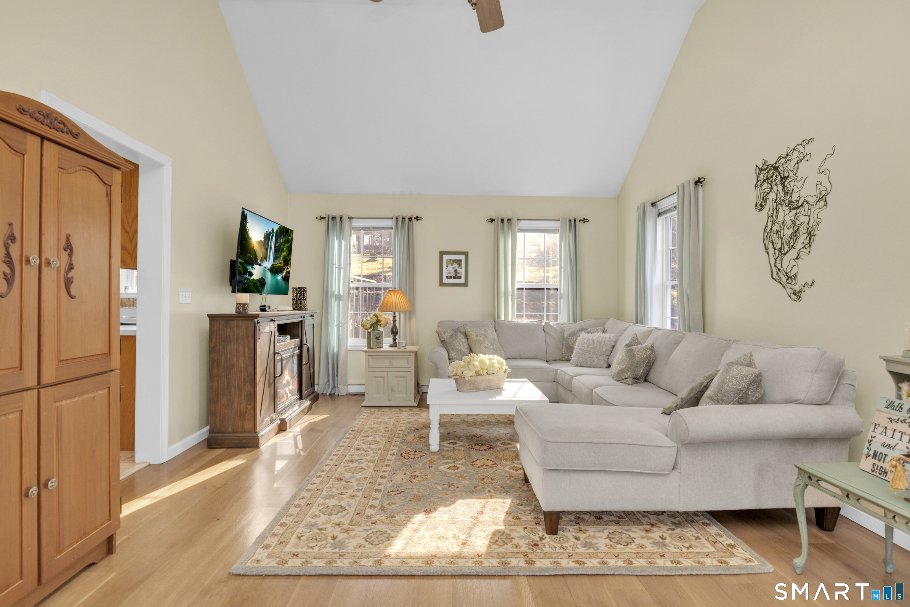 Homes for sale in Beacon Falls, CT | 138 Burton Rd, Beacon Falls, CT 06403 | MLS# 24149315