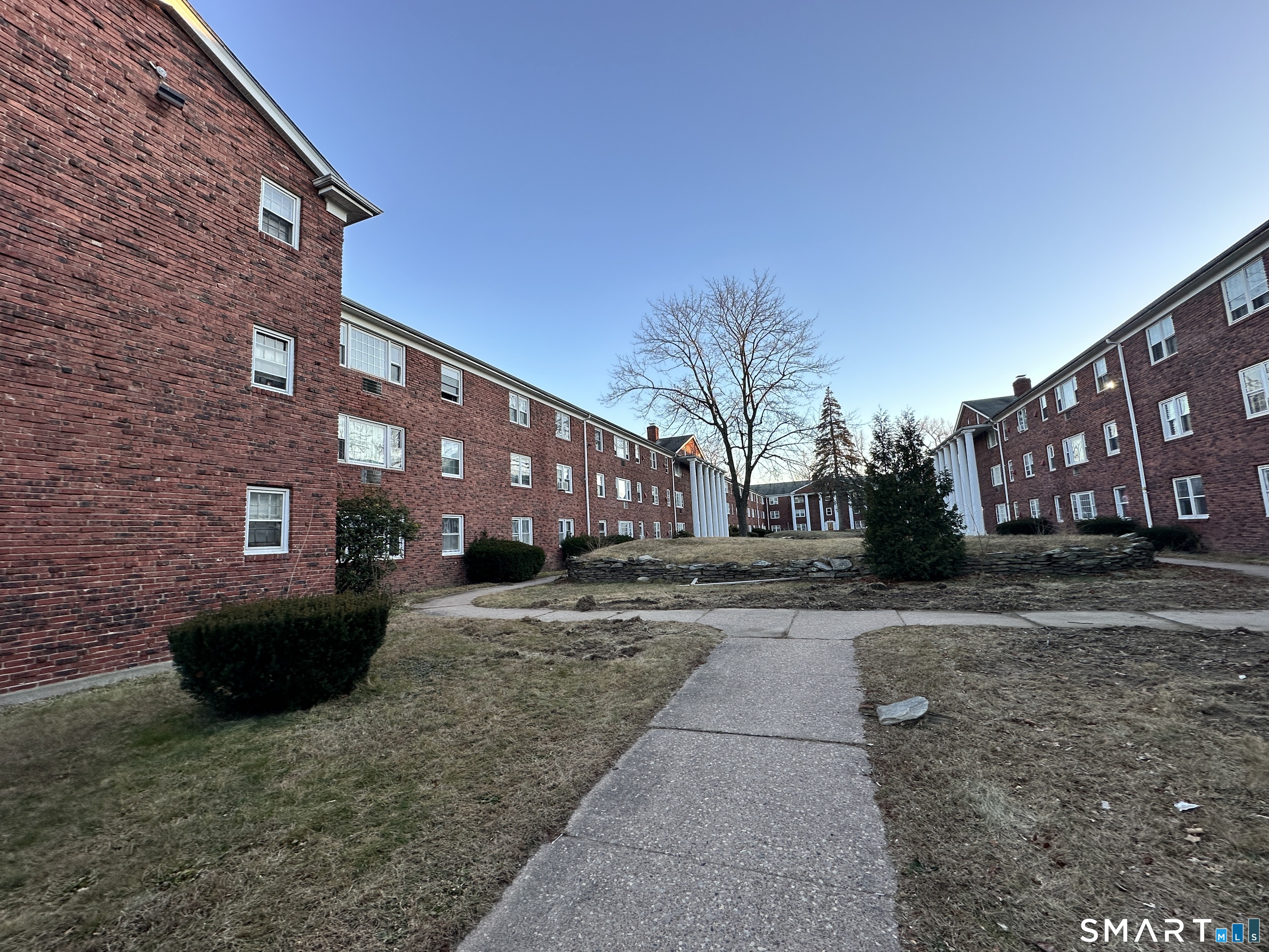 Homes for sale in East Hartford, CT | 509 Burnside Ave #APT C14, East Hartford, CT 06108 | MLS# 24149467