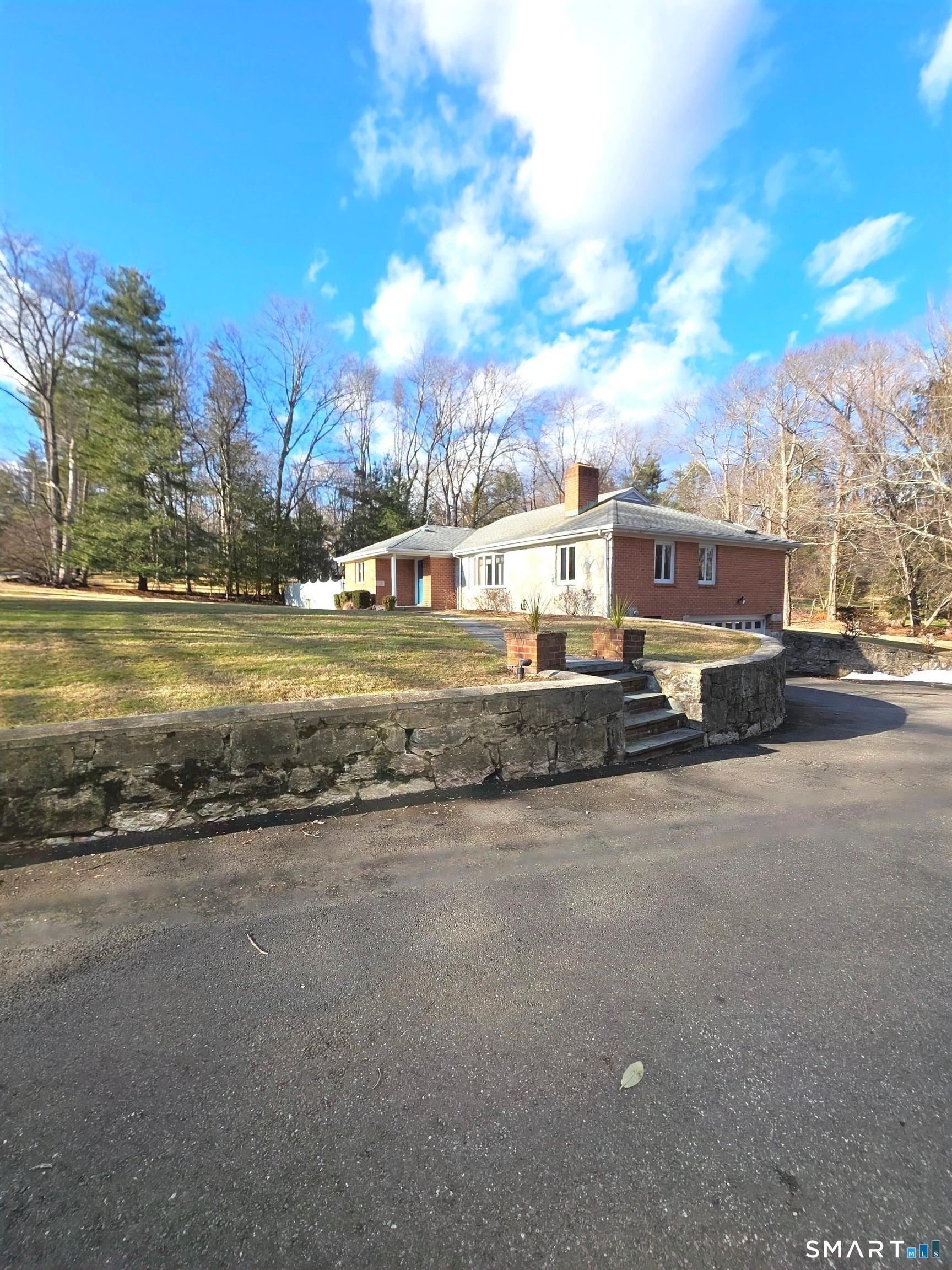 Homes for sale in Stamford, CT | 281 Roxbury Rd, Stamford, CT 06902 | MLS# 24143655