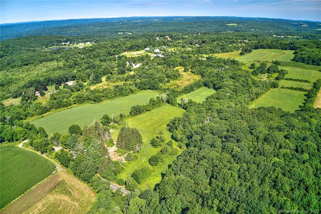 Homes for sale in Watertown, CT | 1604 Bunker Hill Rd, Watertown, CT 06795 | MLS# 24149536