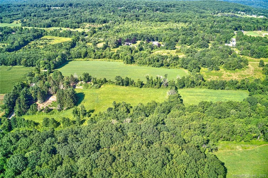 Homes for sale in Watertown, CT | 1604 Bunker Hill Rd, Watertown, CT 06795 | MLS# 24149536