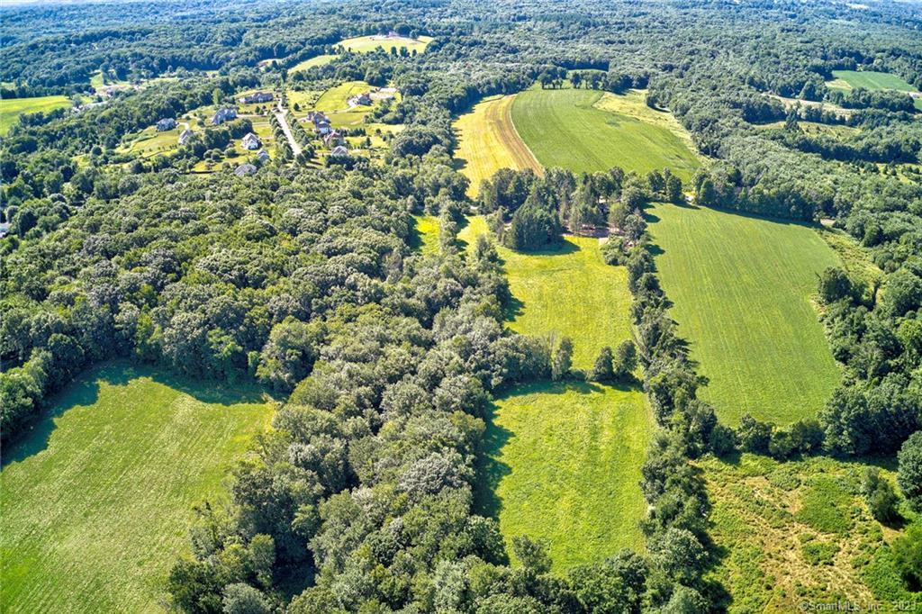 Homes for sale in Watertown, CT | 1604 Bunker Hill Rd, Watertown, CT 06795 | MLS# 24149536