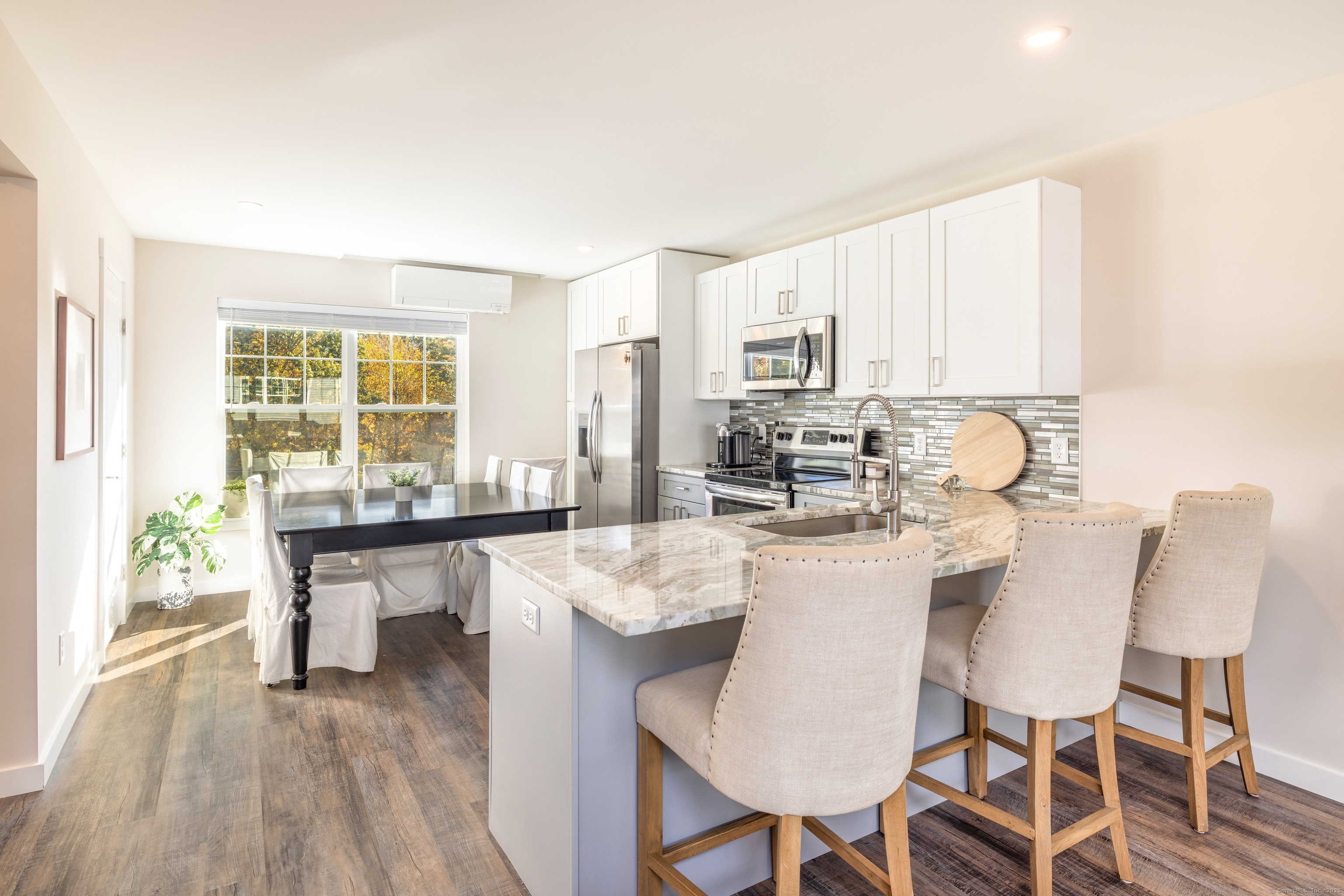 Photo 2 of 94 North Bridebrook Road, East Lyme, CT