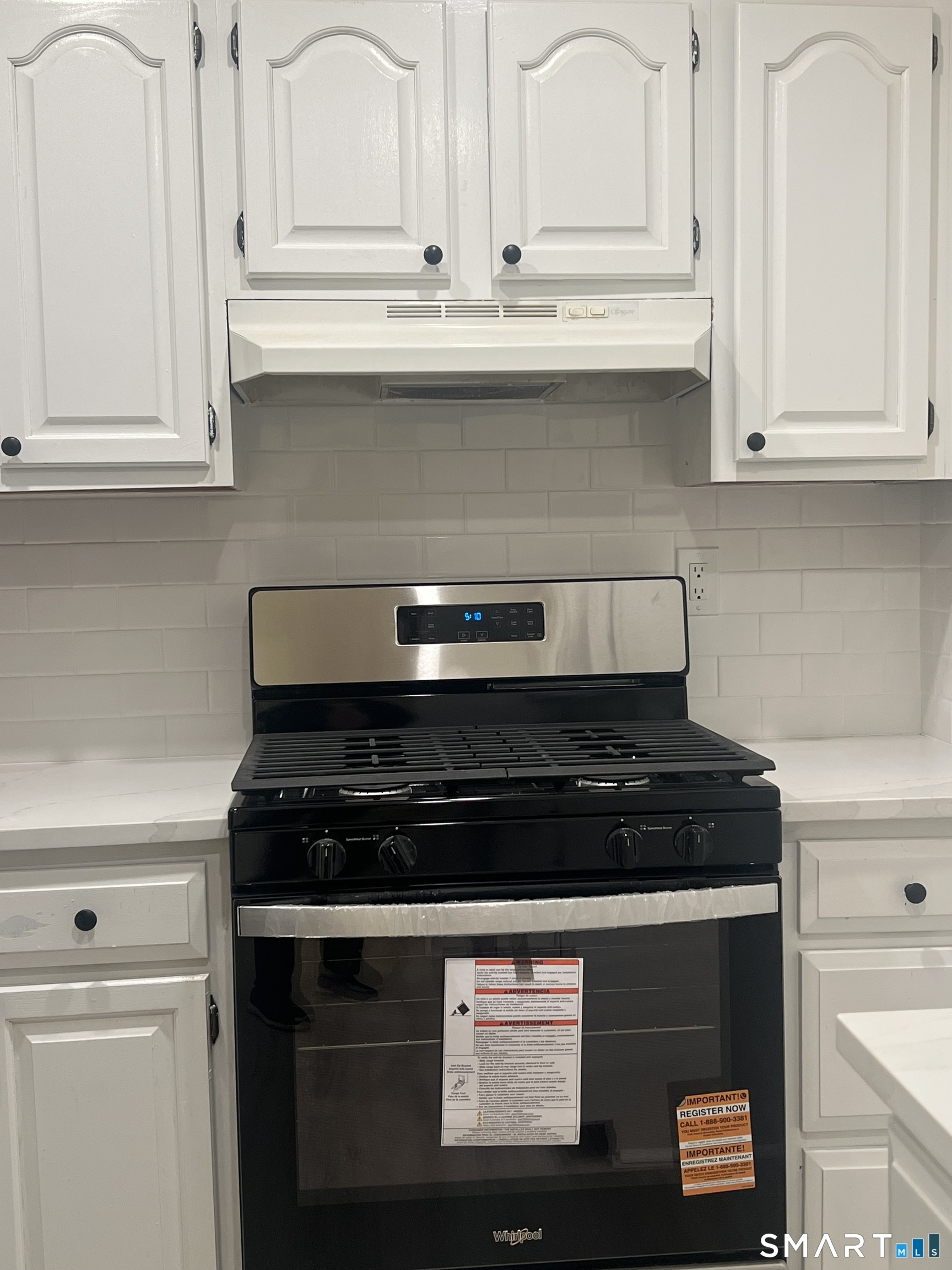 Photo 6 of 3370 Madison Avenue, Bridgeport, CT