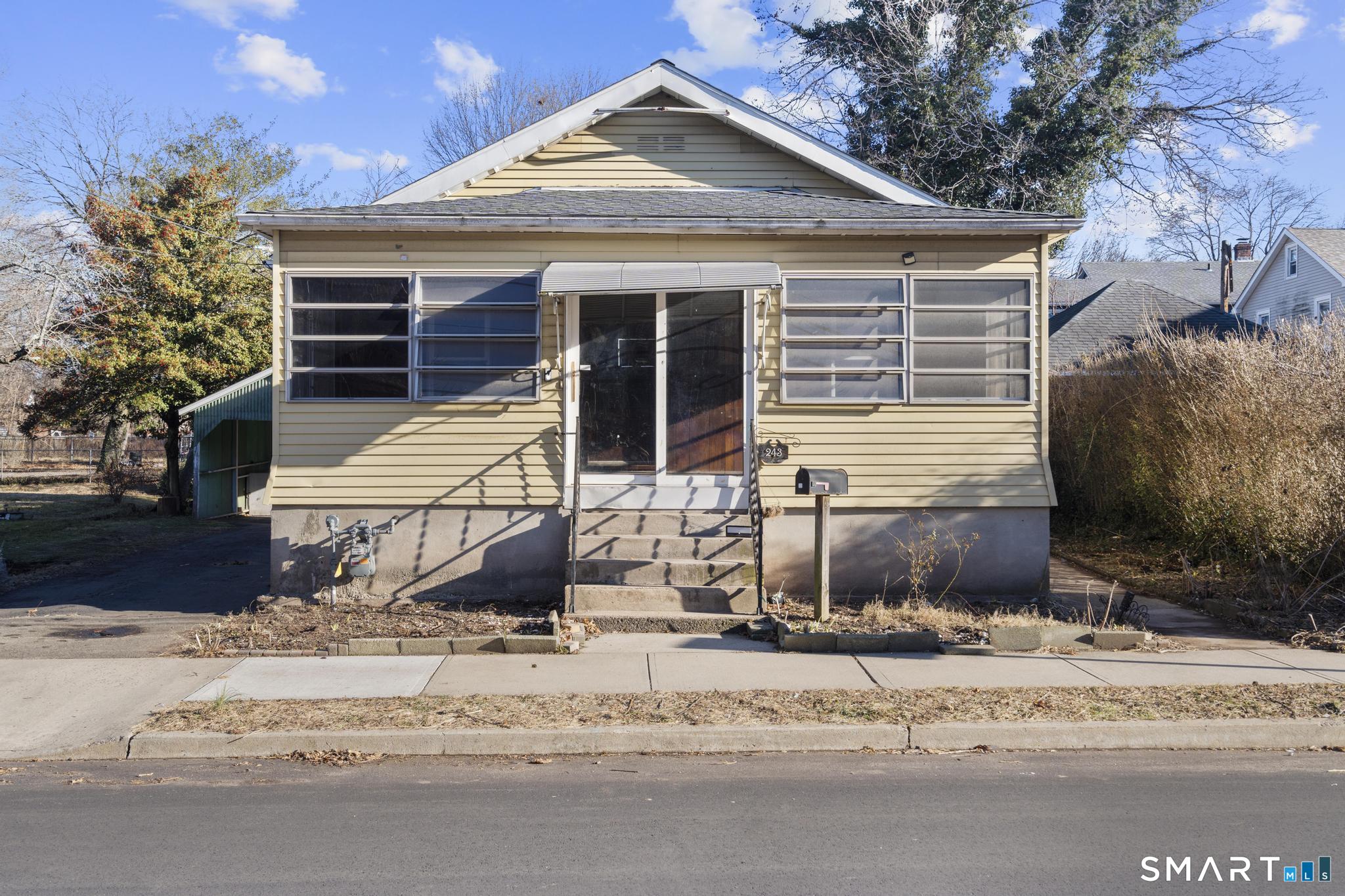 Homes for sale in Meriden, CT | 243 Grove St, Meriden, CT 06451 | MLS# 24149476