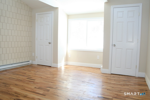 Photo 9 of 95 East Grand Avenue, New Haven, CT