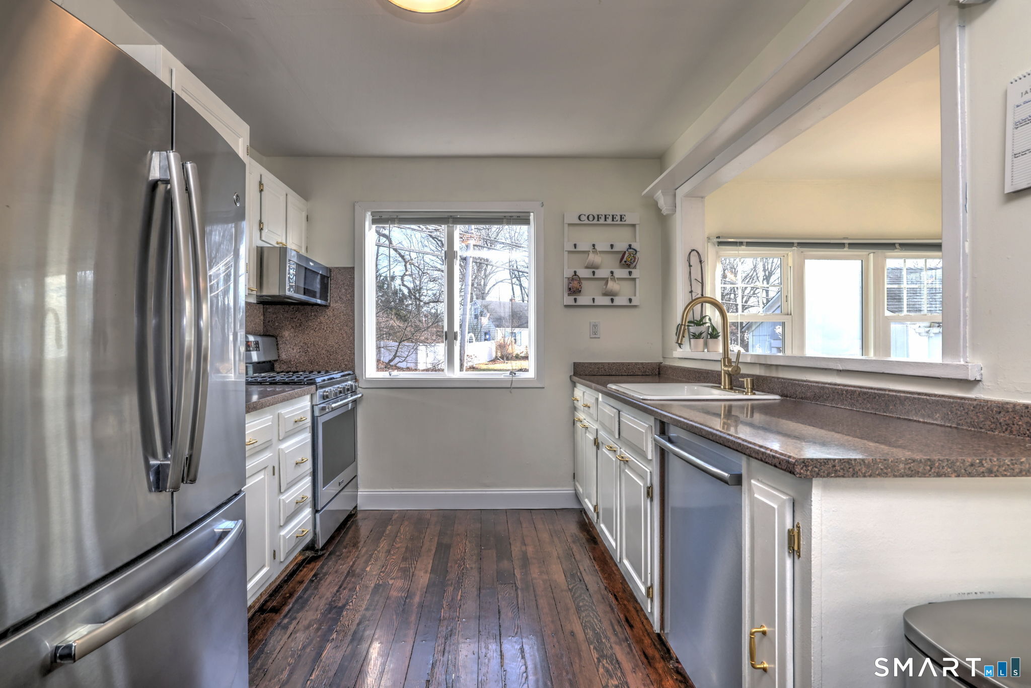 Photo 12 of 299 Meadows End Road, Milford, CT