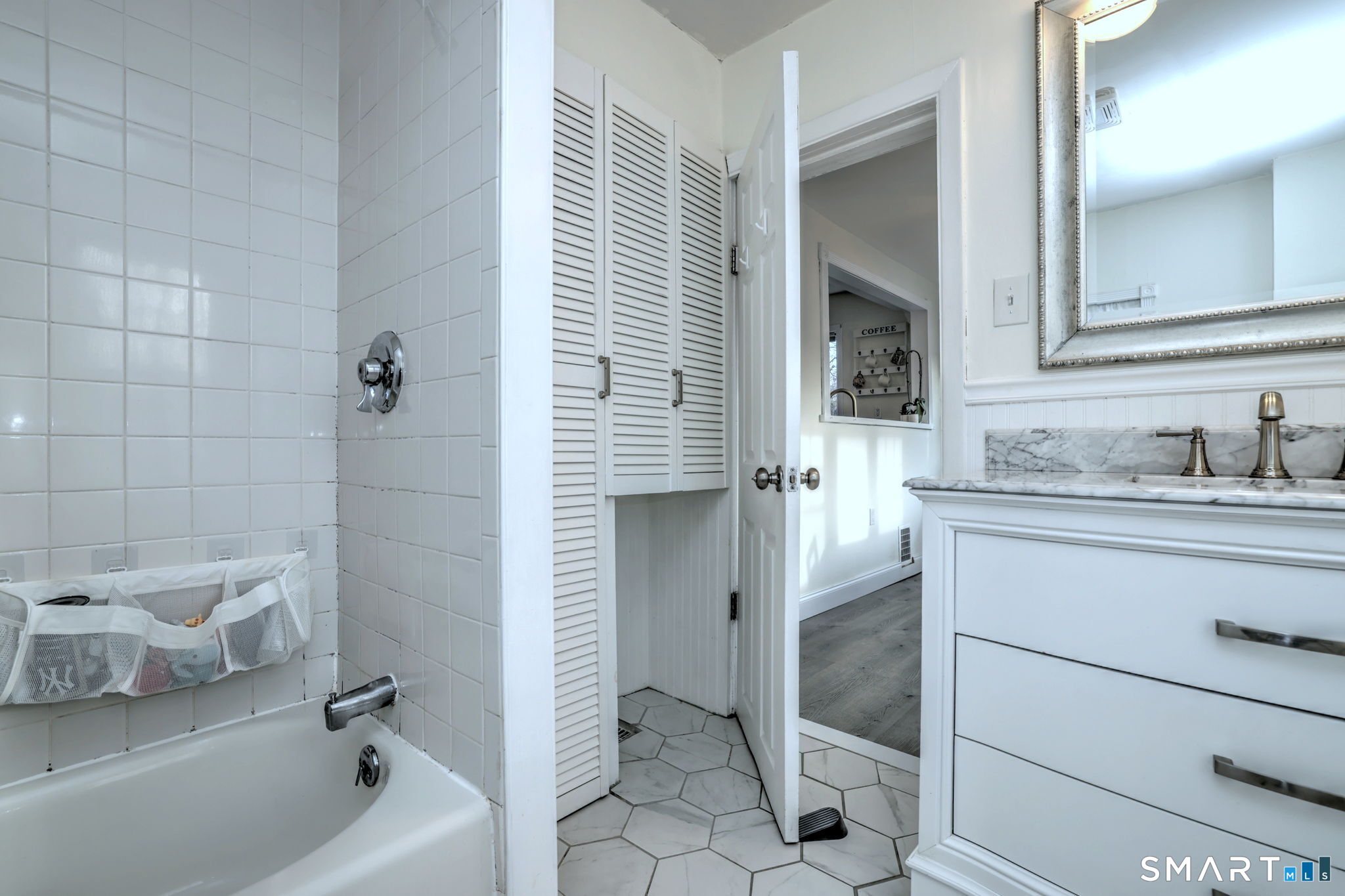 Photo 21 of 299 Meadows End Road, Milford, CT