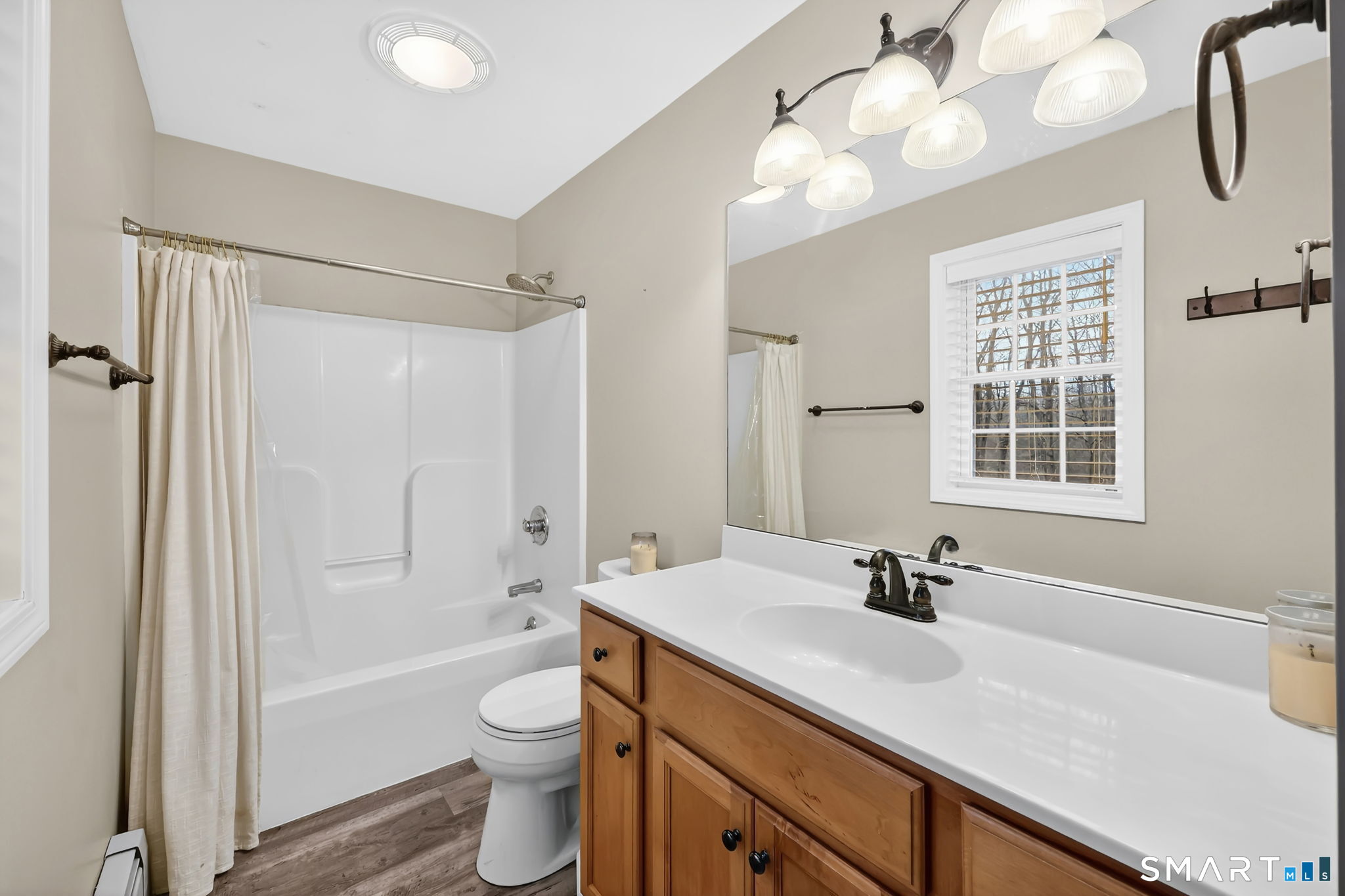 Photo 18 of 1021 Suffield Street, Suffield, CT