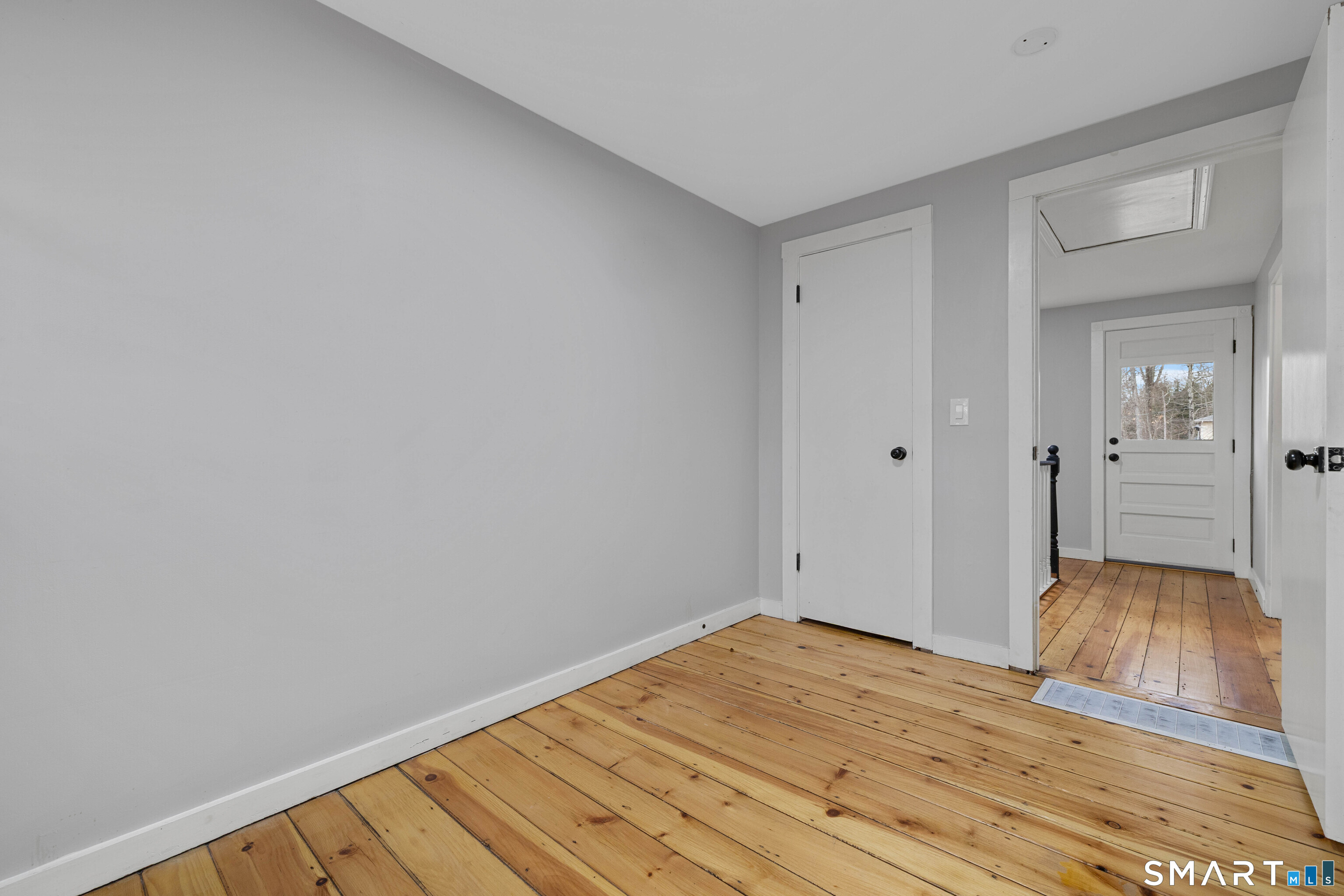 Photo 21 of 47 Ledge Road, Lebanon, CT