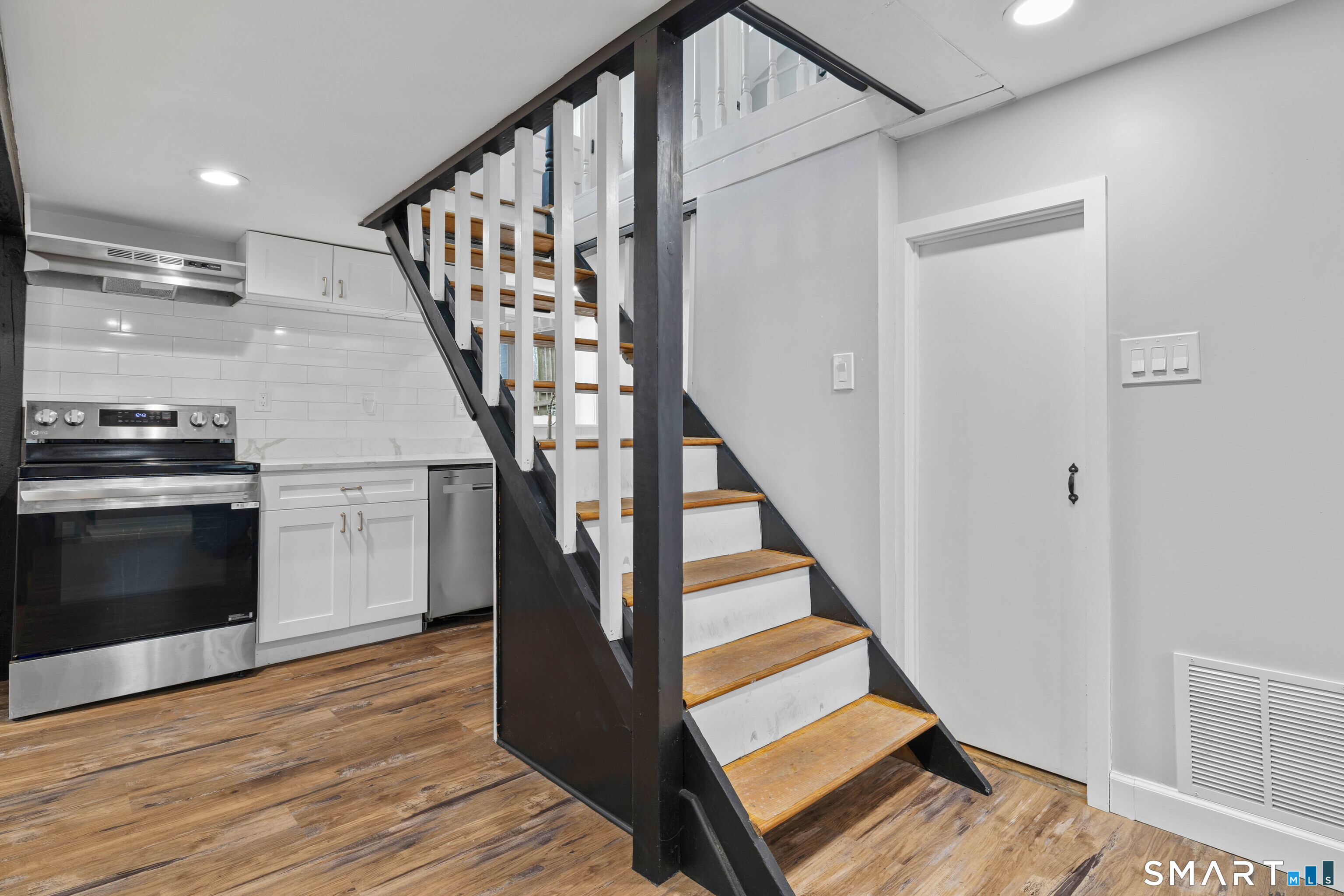 Photo 11 of 47 Ledge Road, Lebanon, CT