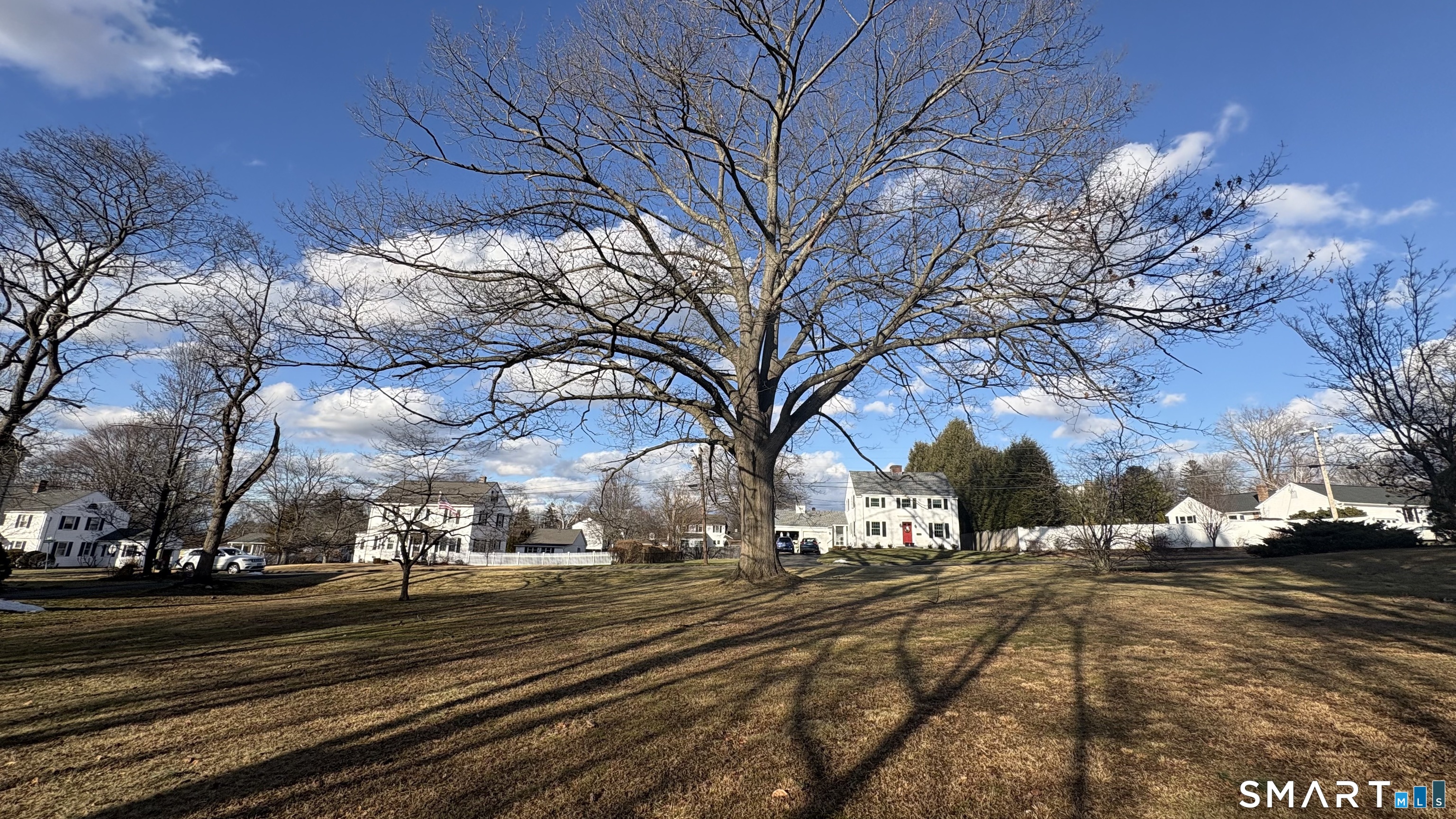 Homes for sale in Enfield, CT | 3 Riverdale Rd, Enfield, CT 06082 | MLS# 24149528